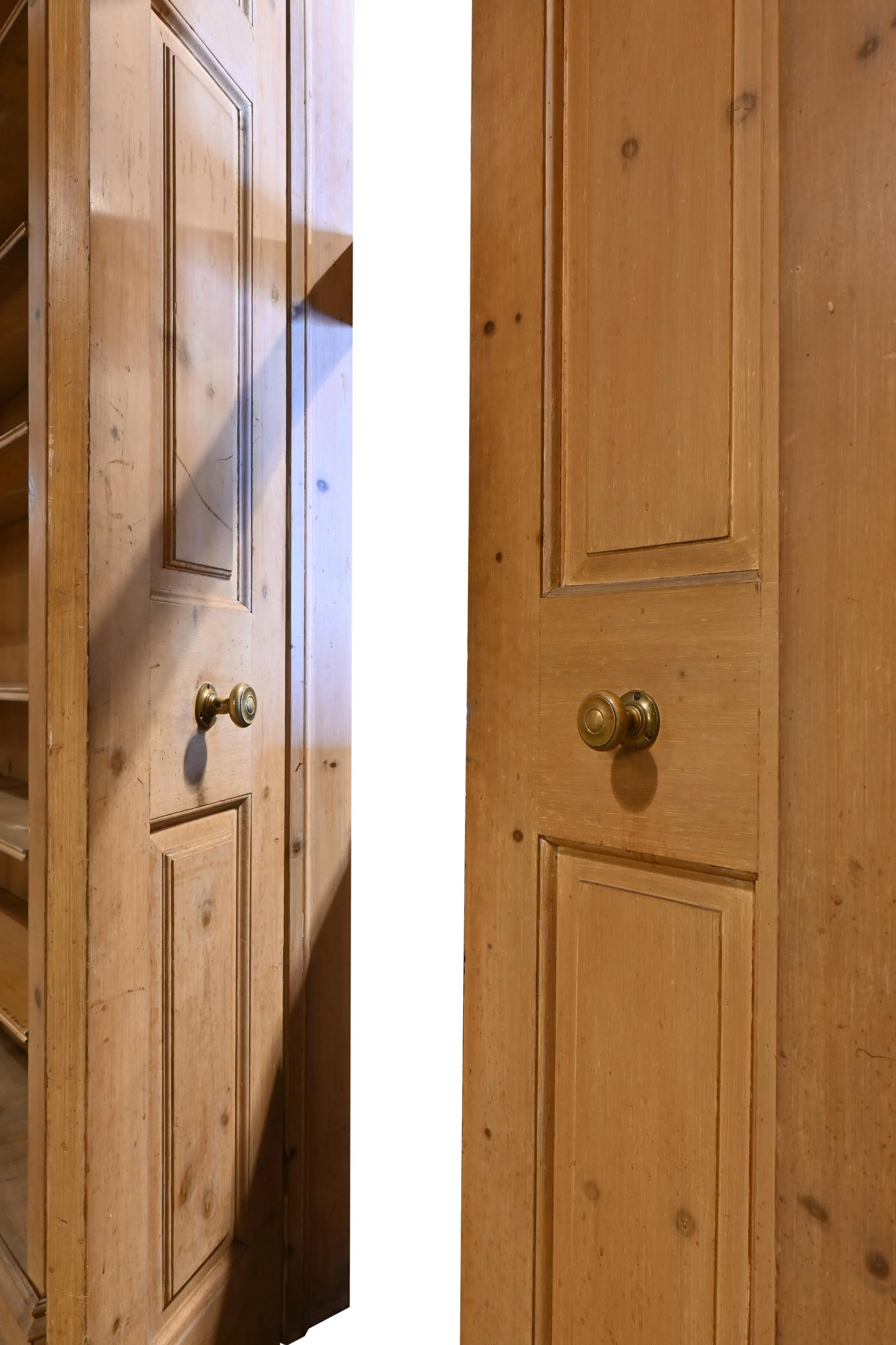 61724A+double+door+surround+bookcase+1.jpg