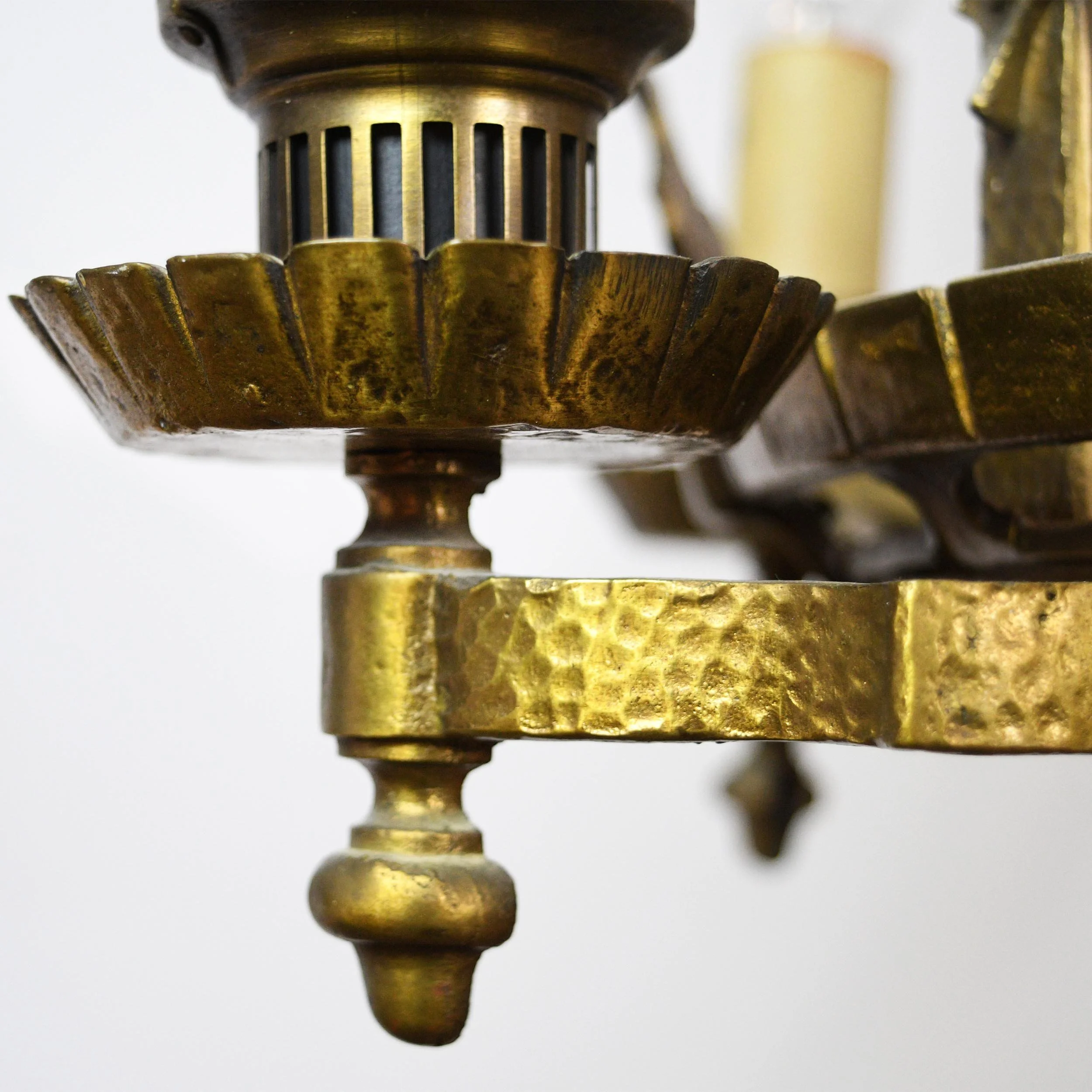 47610-5-light-tudor-chand-with-mica-detail-22+copy.jpg