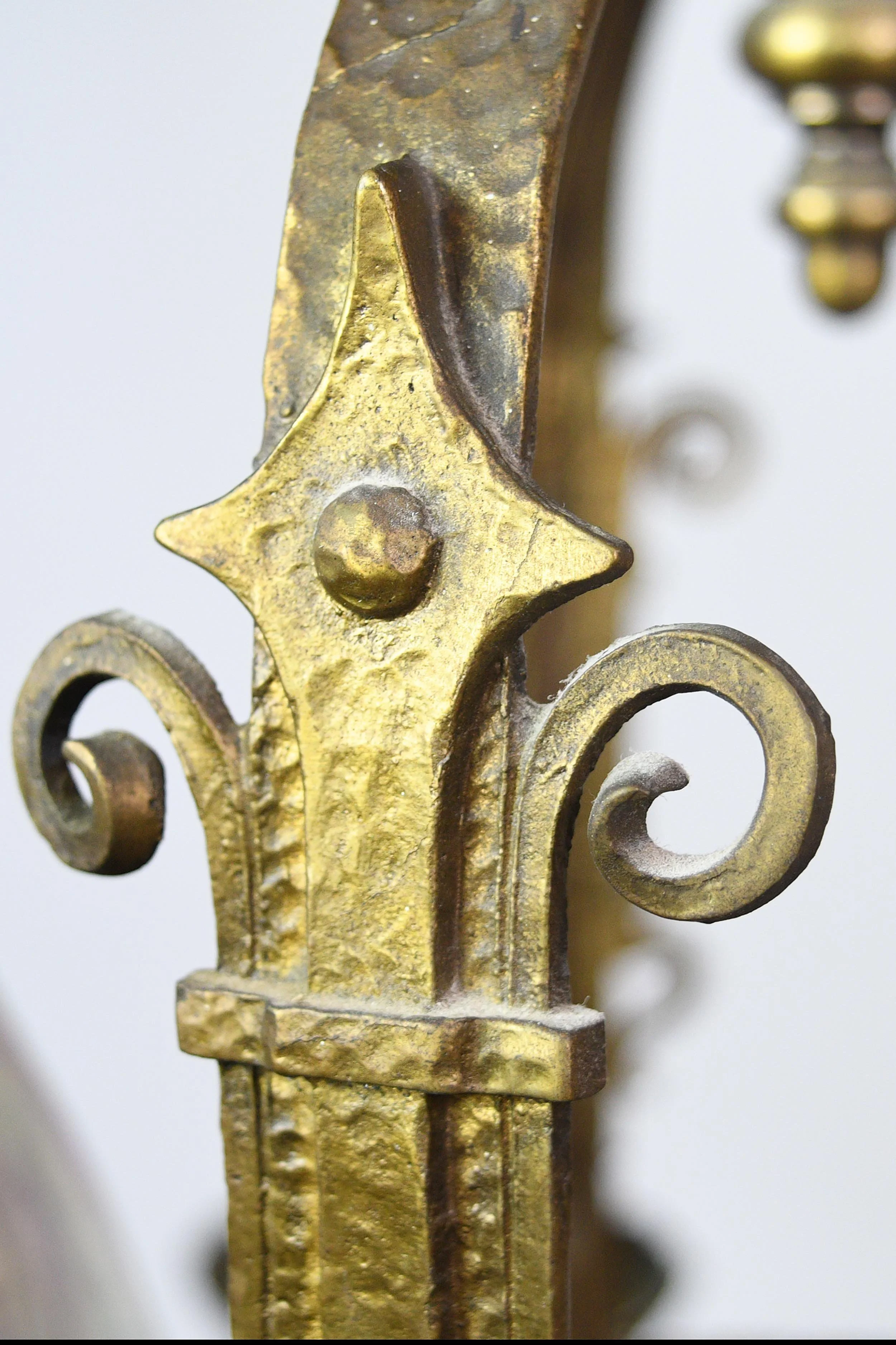 47610-5-light-tudor-chand-with-mica-detail-16+copy.jpg
