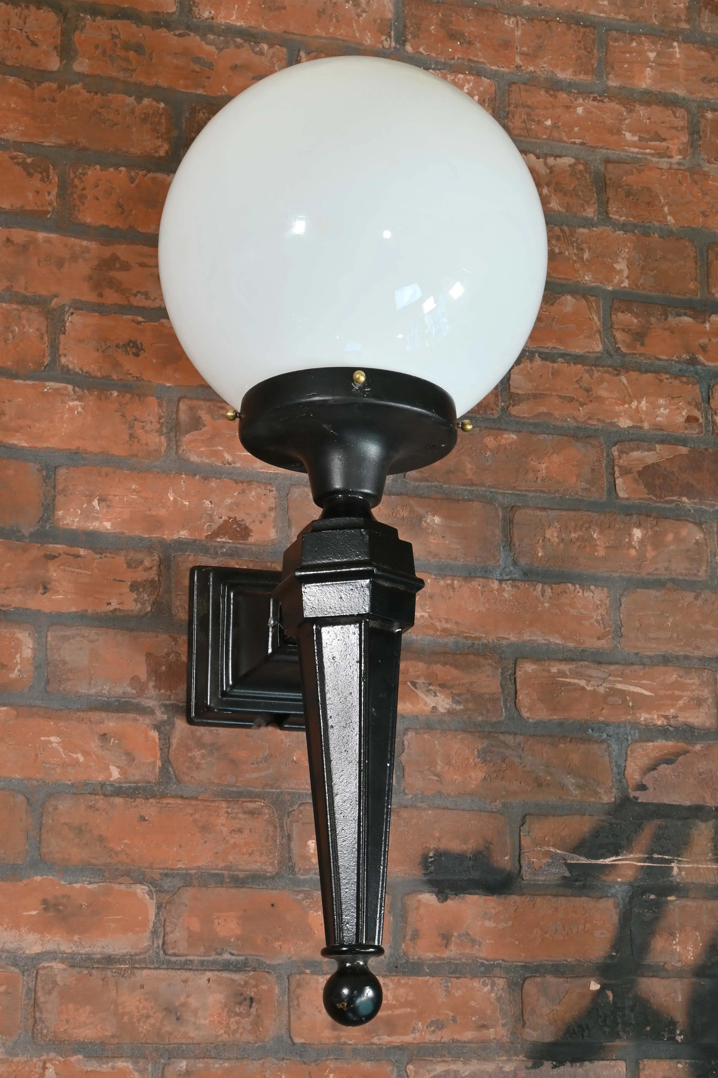 61360+large+12+cast+iron+ext+sconce+3.jpg