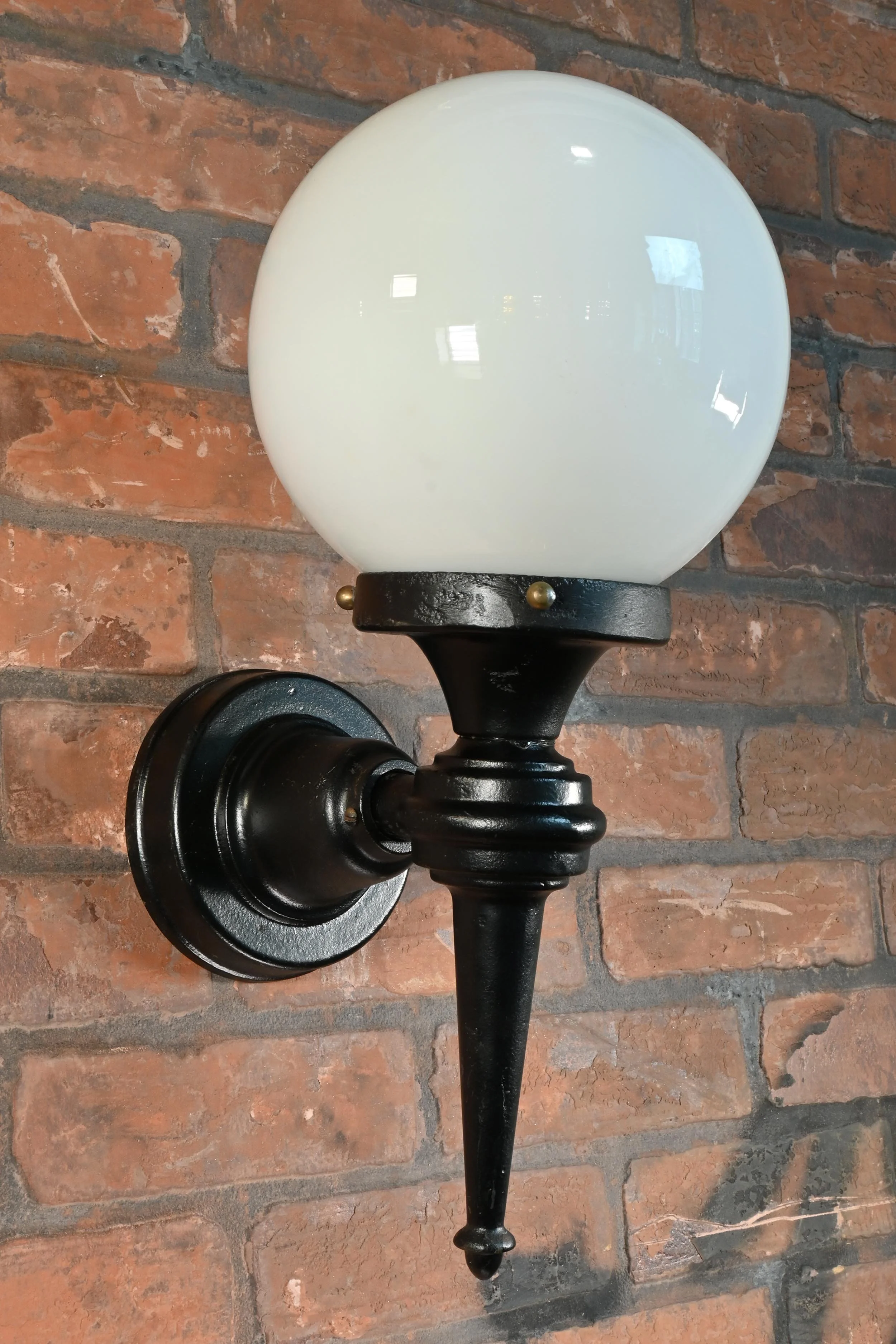 61364B+Single+cast+iron+fixture+3.jpg