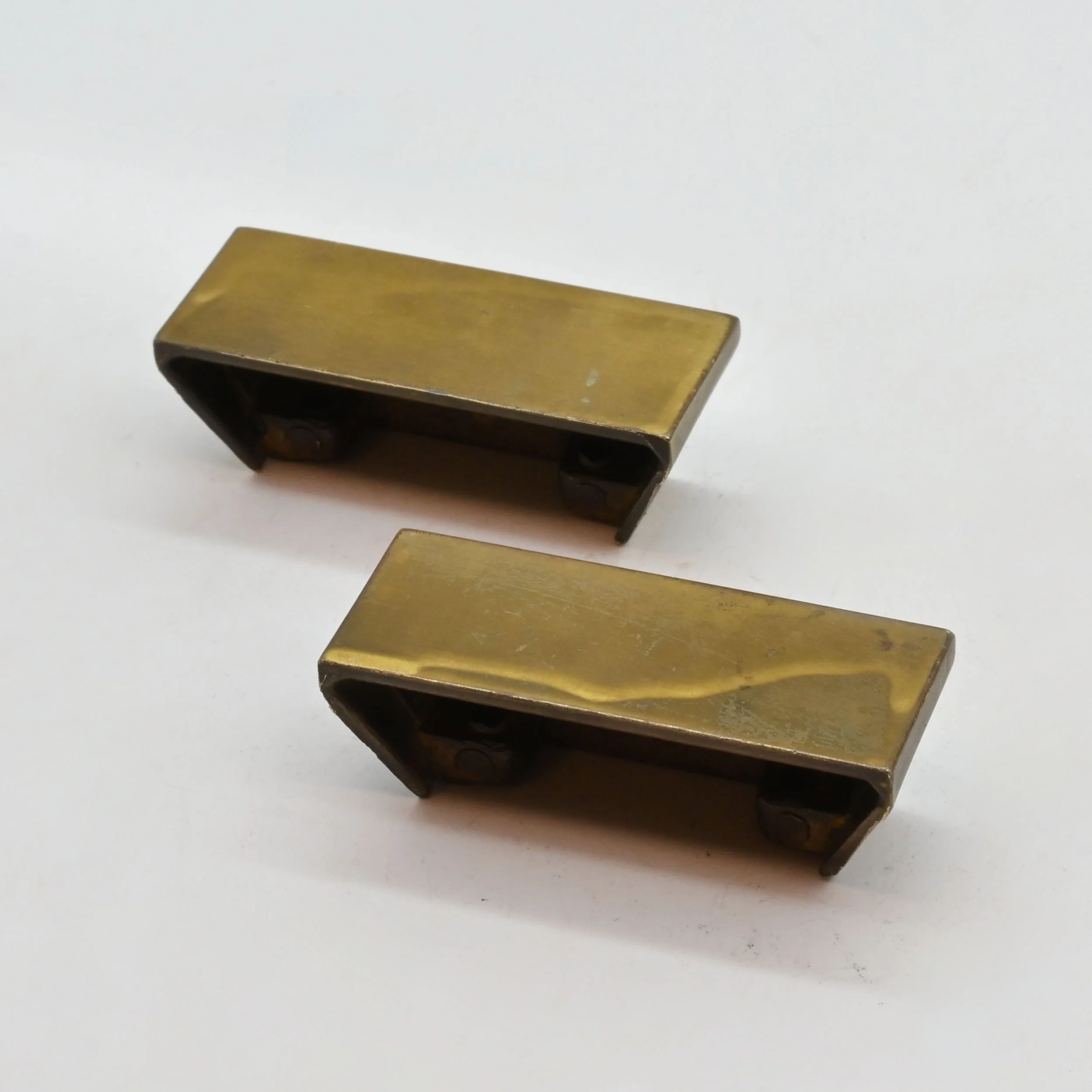 H62328+modern+brass+drawer+pulls+6.jpg