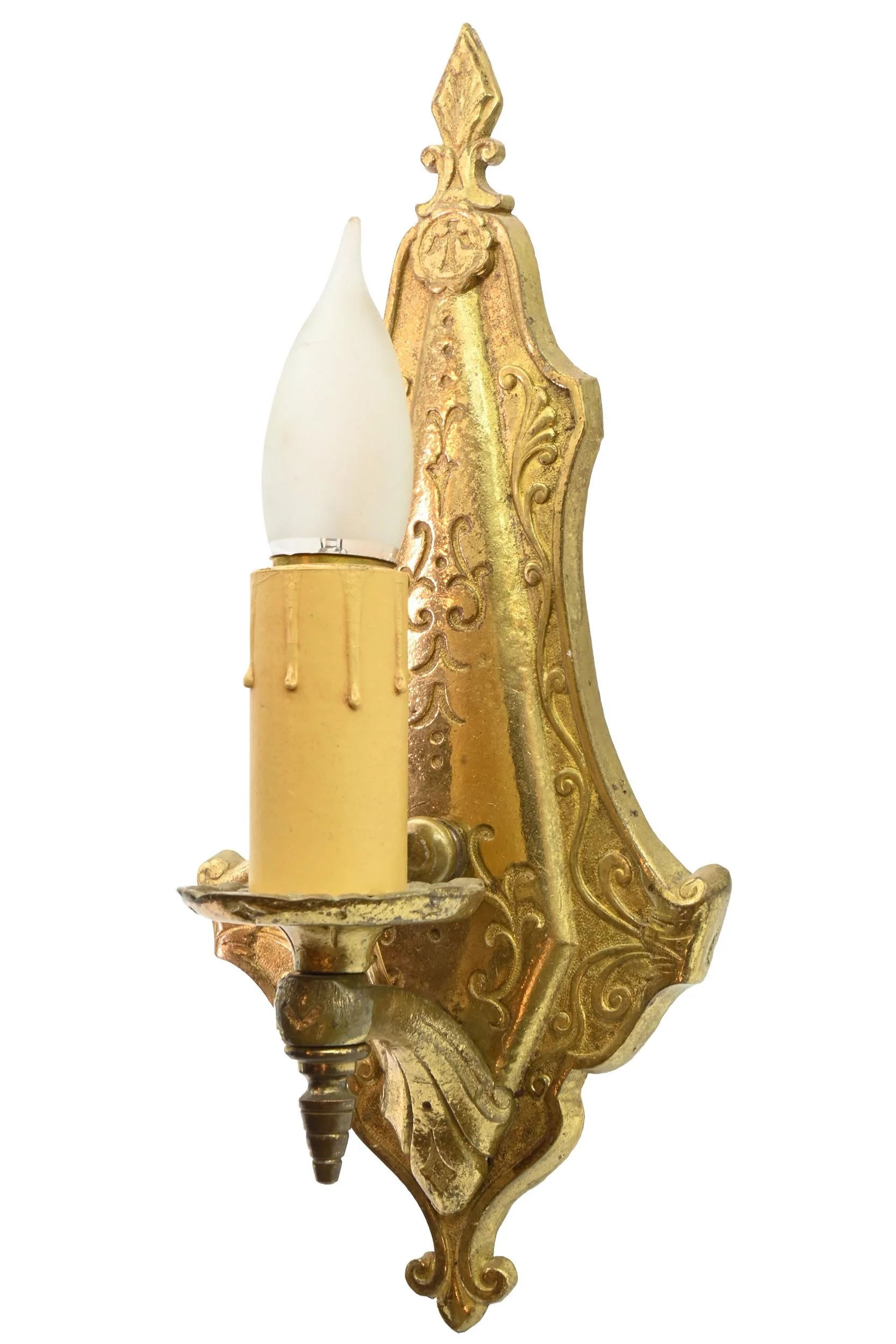62673+brass+single+candle+pair+3.jpg