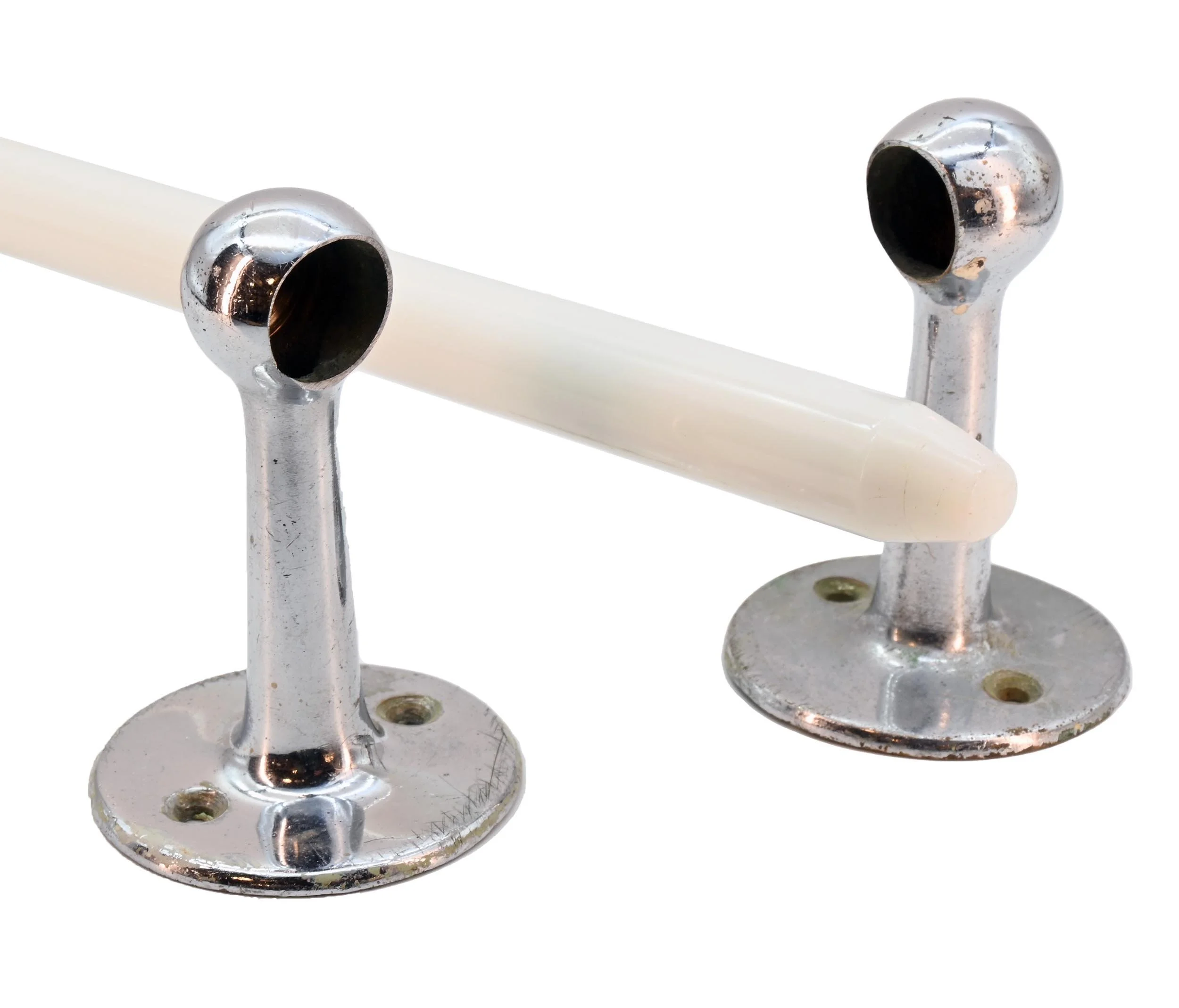 62640+nickel+21+milkglass+towel+bar+1.jpg