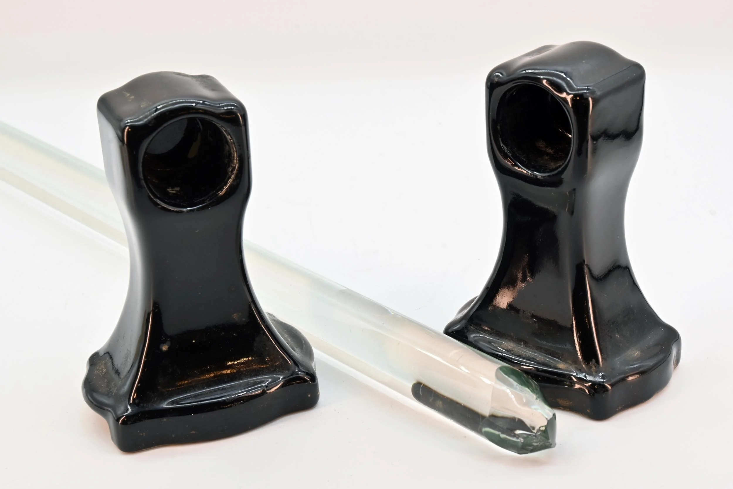 62644+glass+rod+black+porcelain+1.jpg