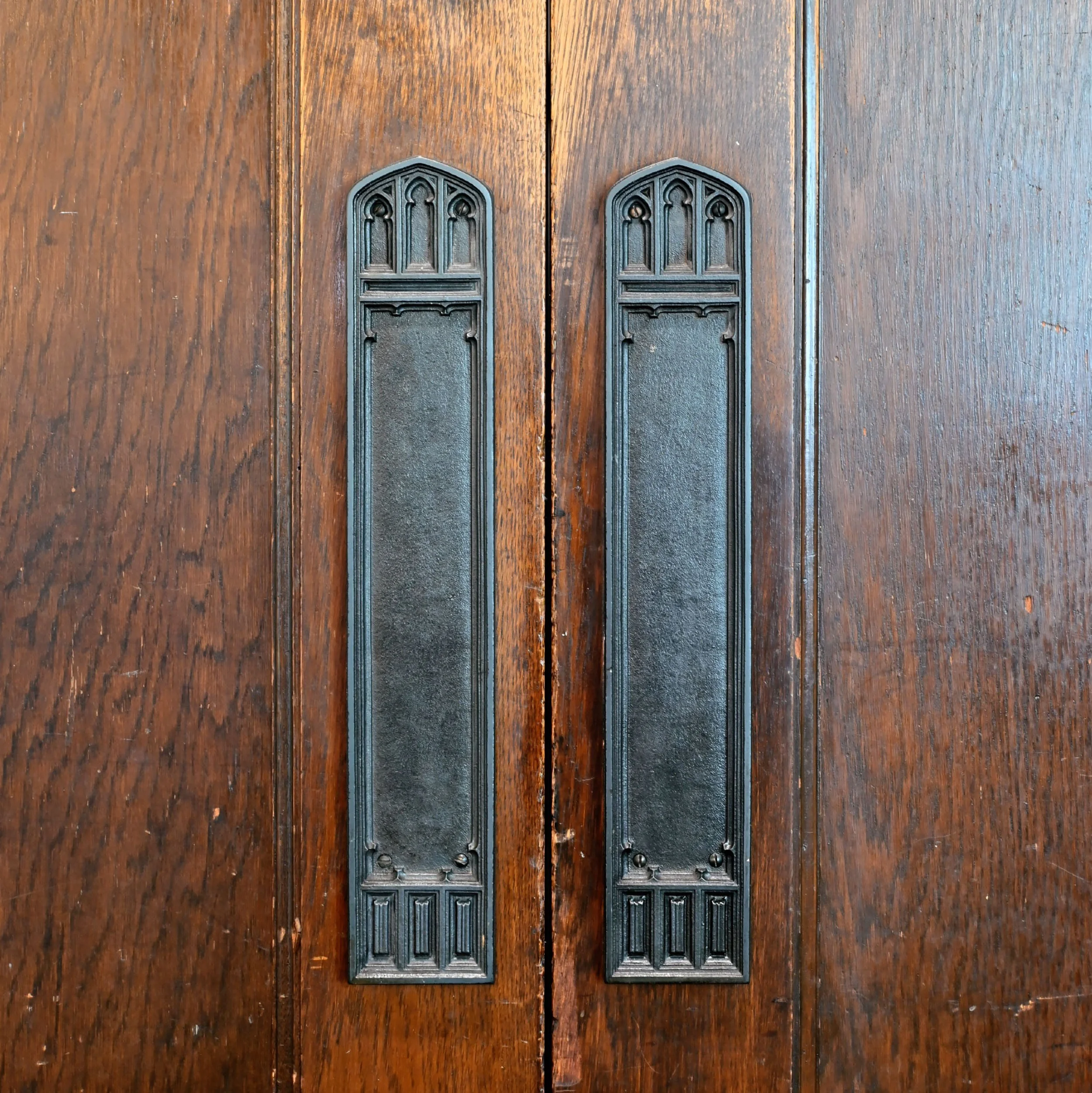 62774+dark+oak+double+church+doors+with+large+gothic+pulls+2.jpg