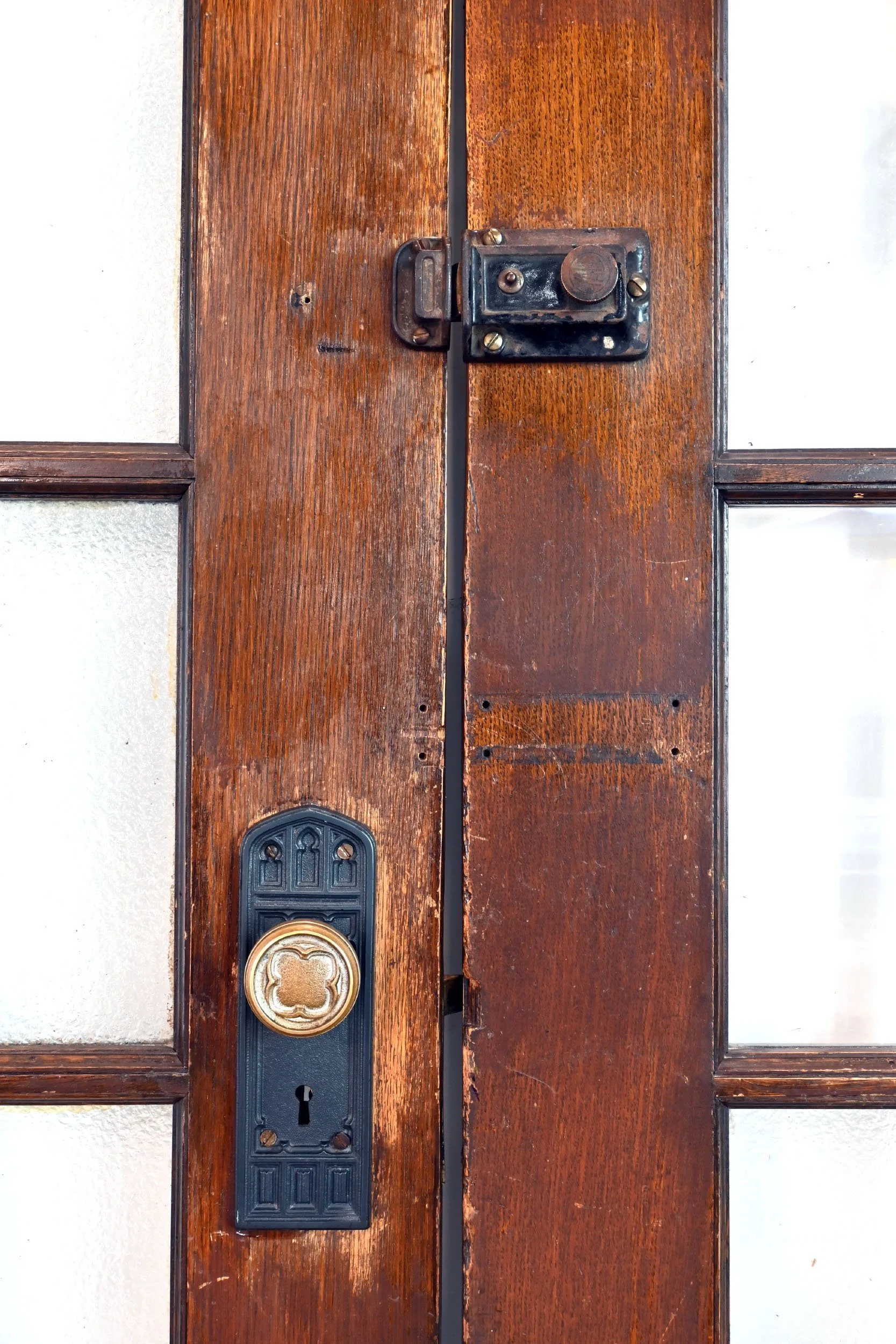 62768+dark+oak+double+doors+with+arched+18+pane+windows+2.jpg