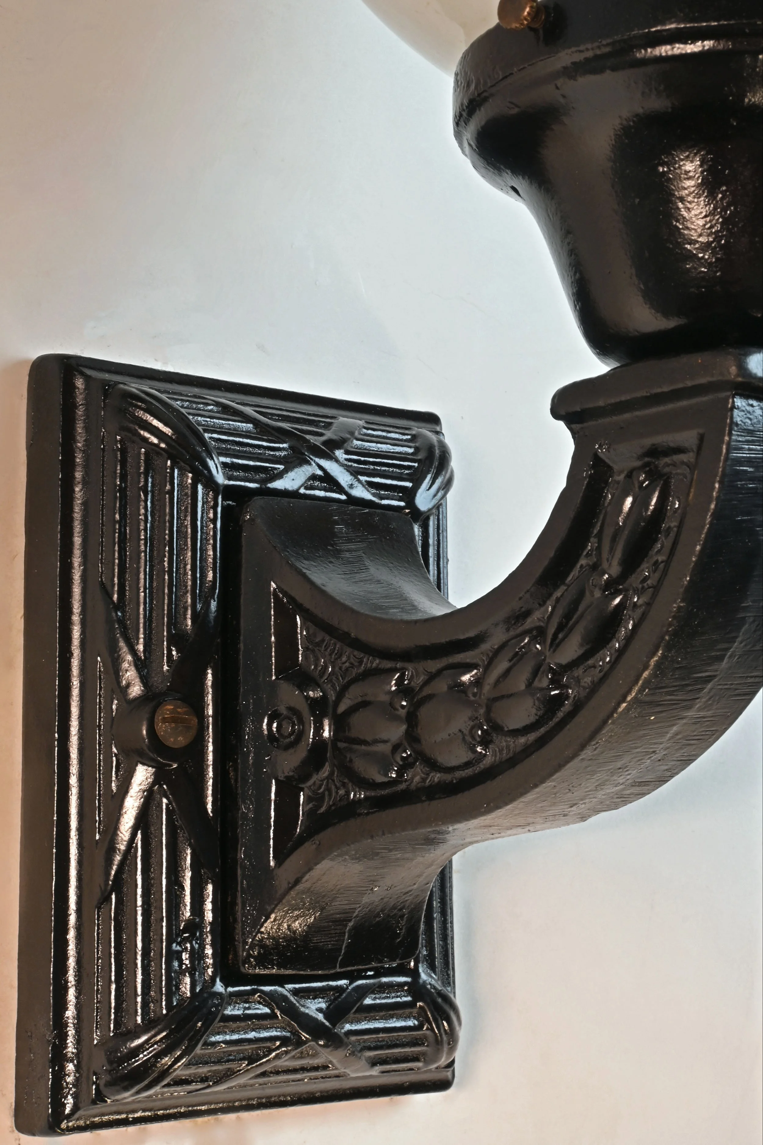 62238+cast+iron+exterior+sconce+pair+with+curved+arm+2.jpg