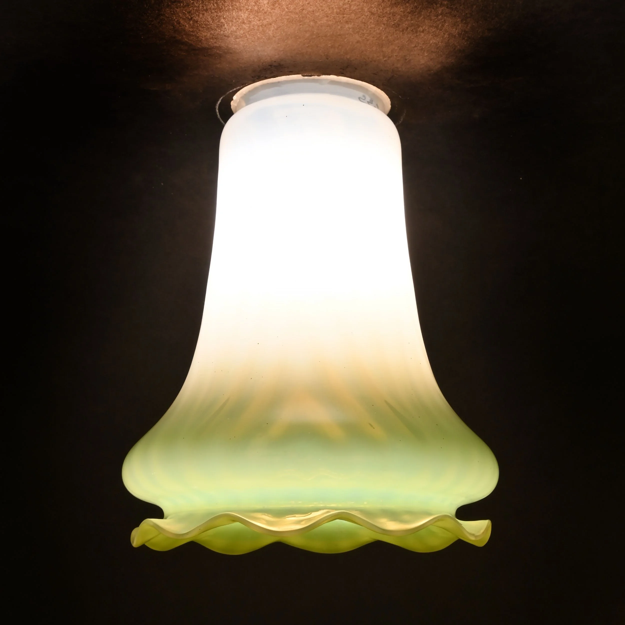 S62555+tall+iridescent+white+and+green+steuben+art+glass+shades+2.jpg