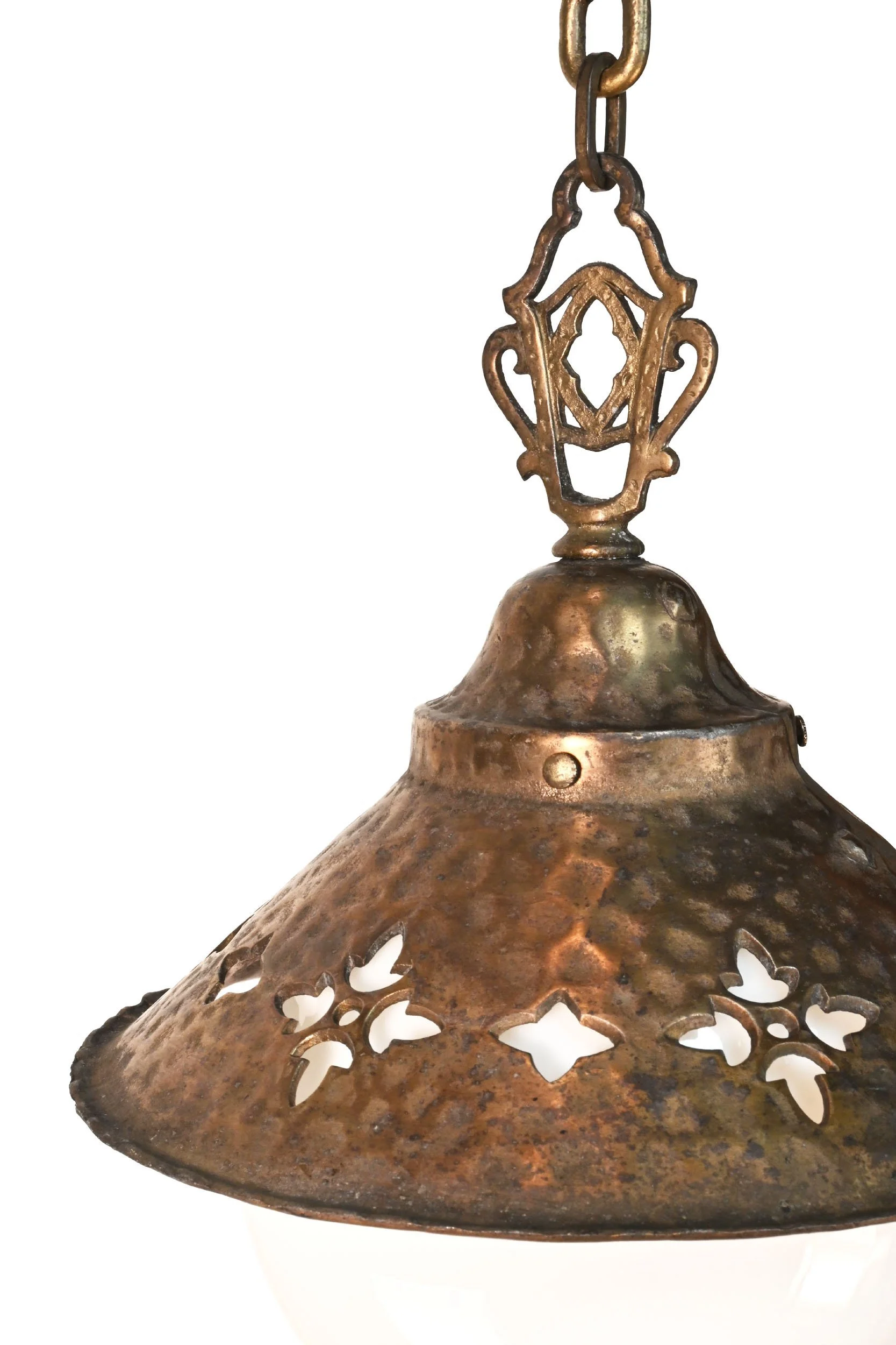 62976+aluminum+cottage+pendant+with+white+globe+2.jpg