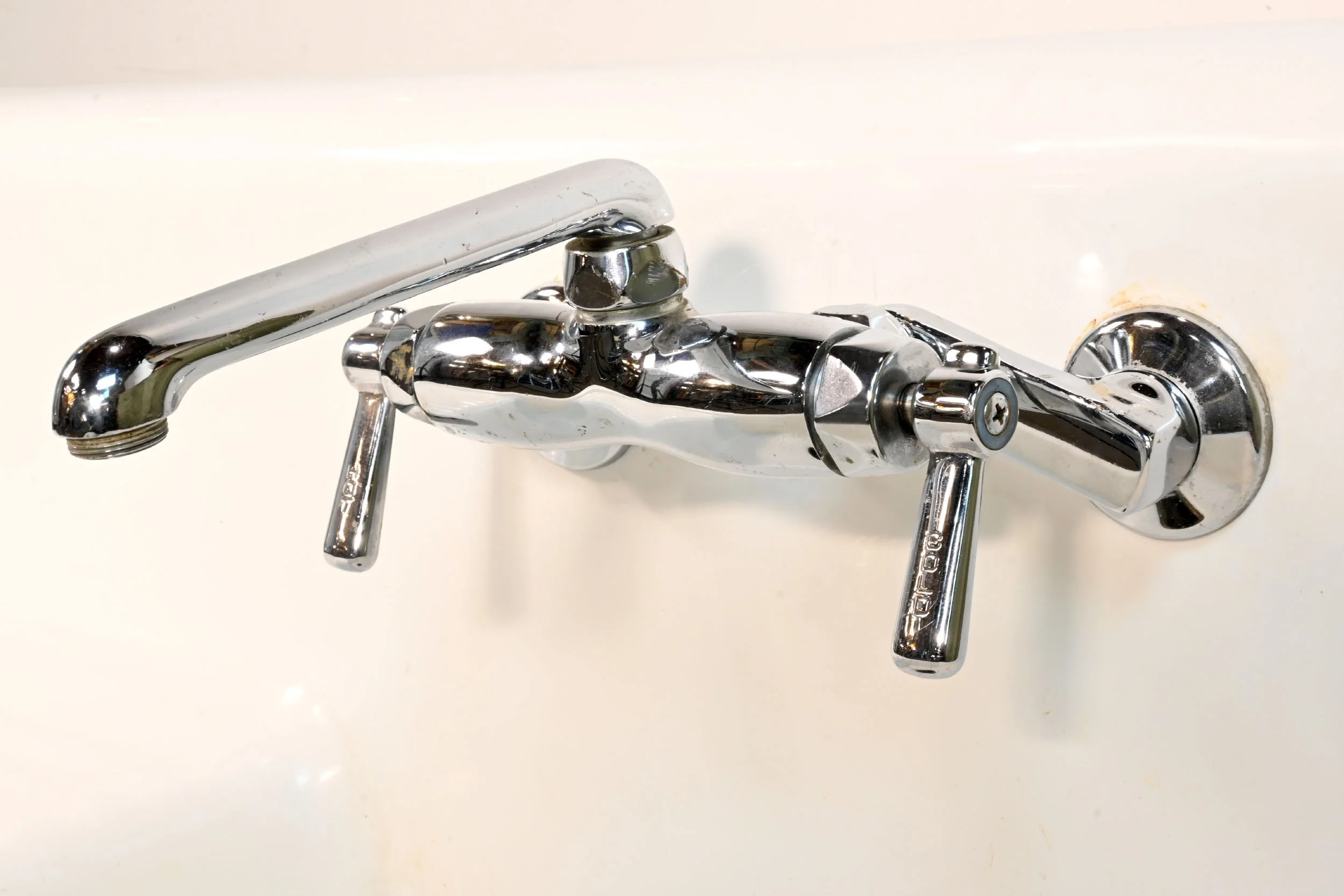 63051+petite+left+hand+drainboard+farm+sink+3.jpg