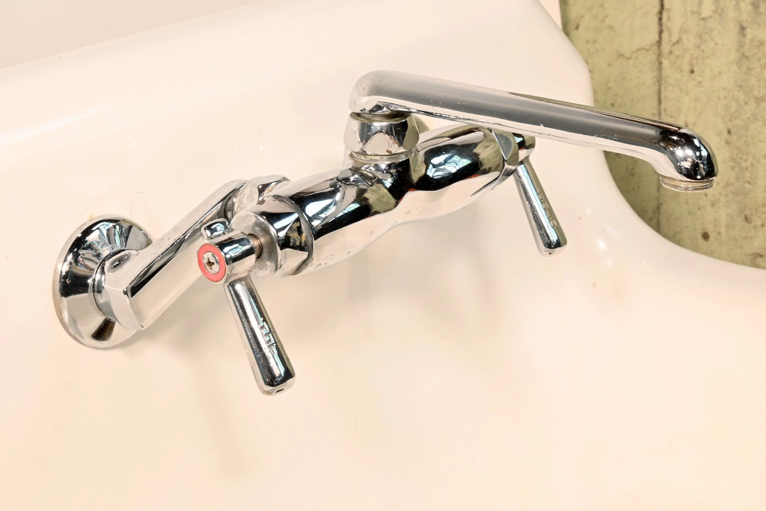 63051+petite+left+hand+drainboard+farm+sink+4.jpg