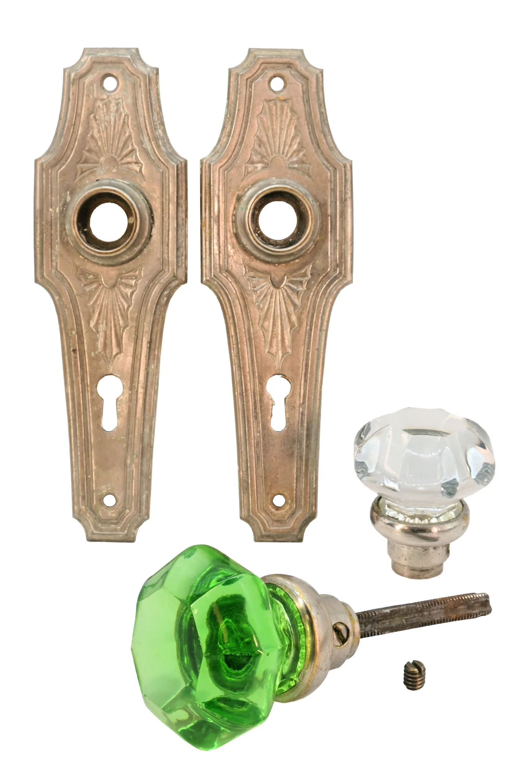 H62811+green+and+clear+glass+knob+set+with+deco+plates+3.jpg