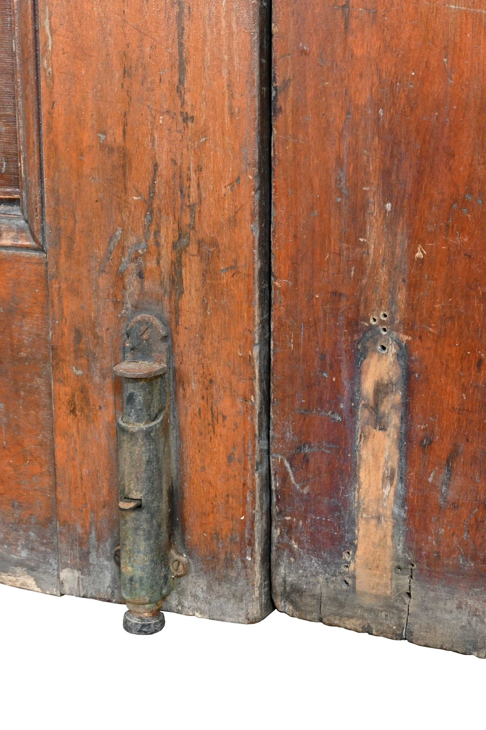 63071+tall+oak+double+doors+with+chickenwire+glass+4.jpg