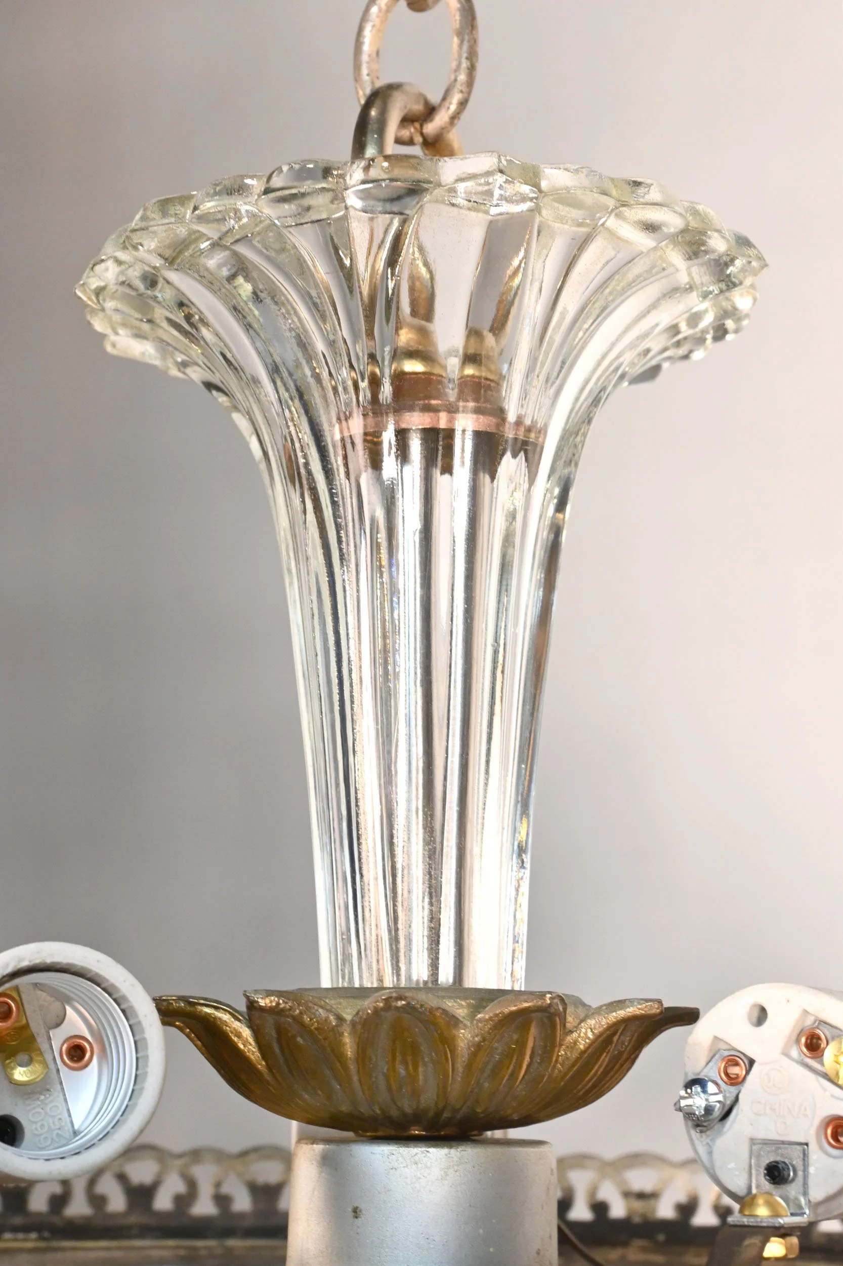 63087+silver+wedding+cake+crystal+chandelier+1.jpg