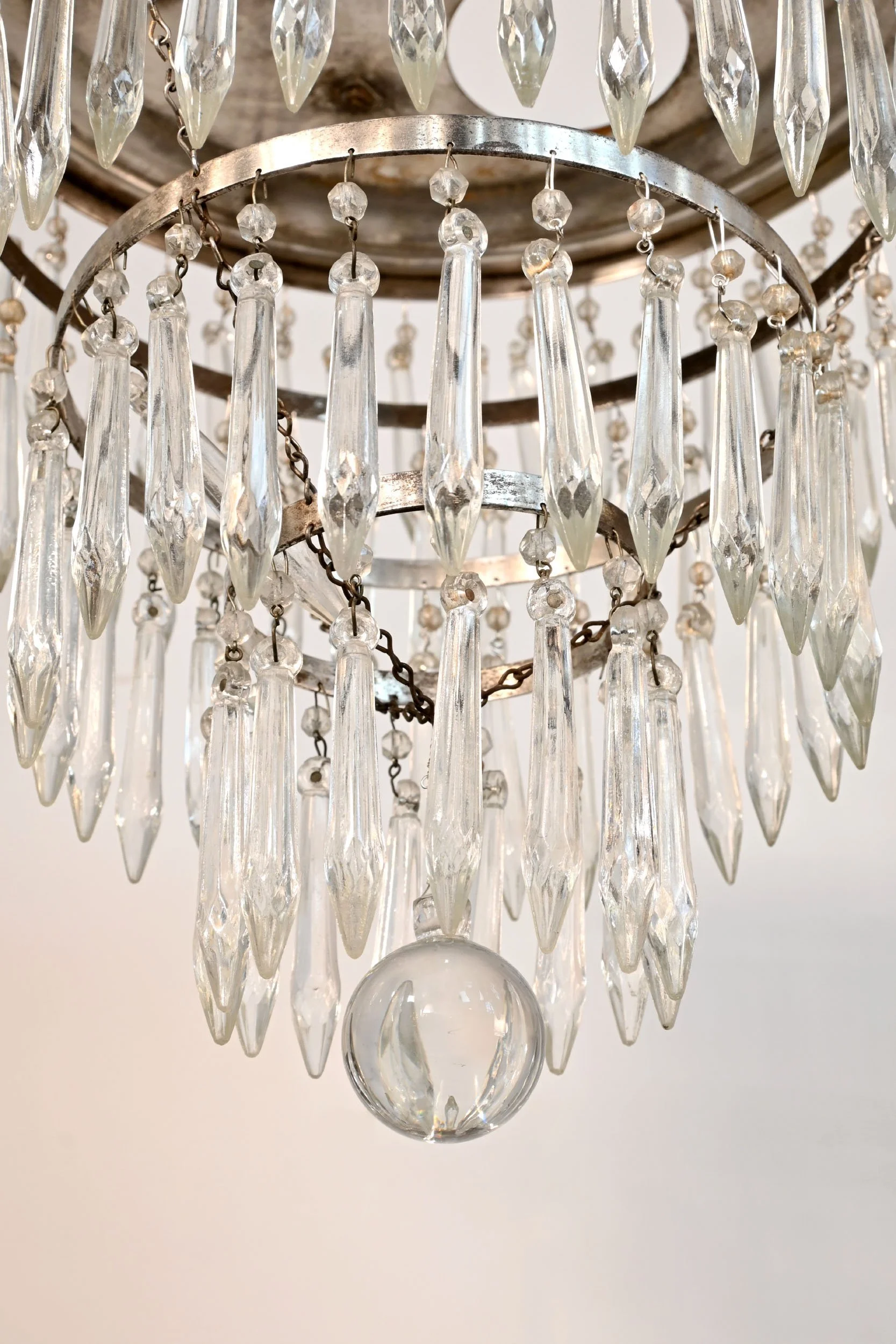 63087+silver+wedding+cake+crystal+chandelier+5.jpg