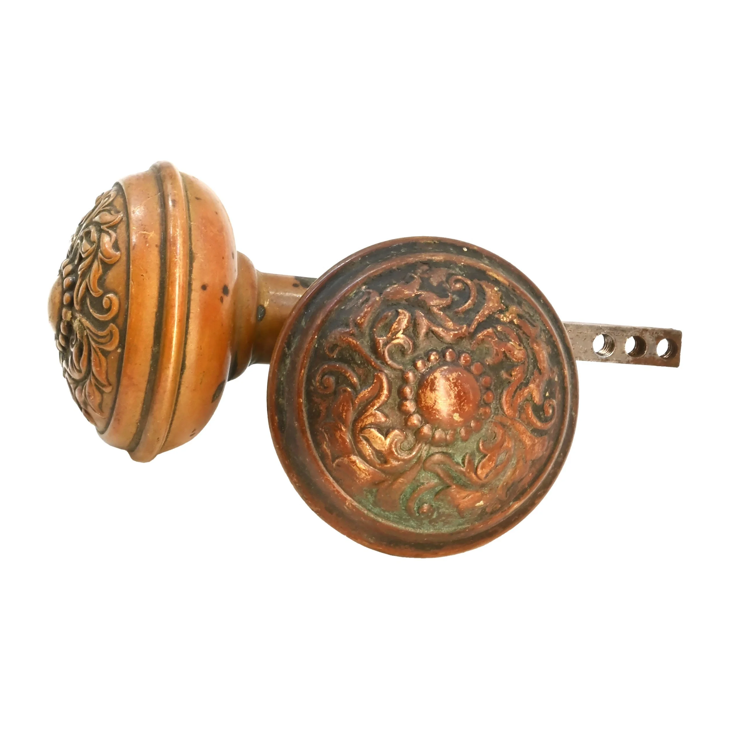 H62415+norwich+acanthus+leaf+knob+set+2.jpg