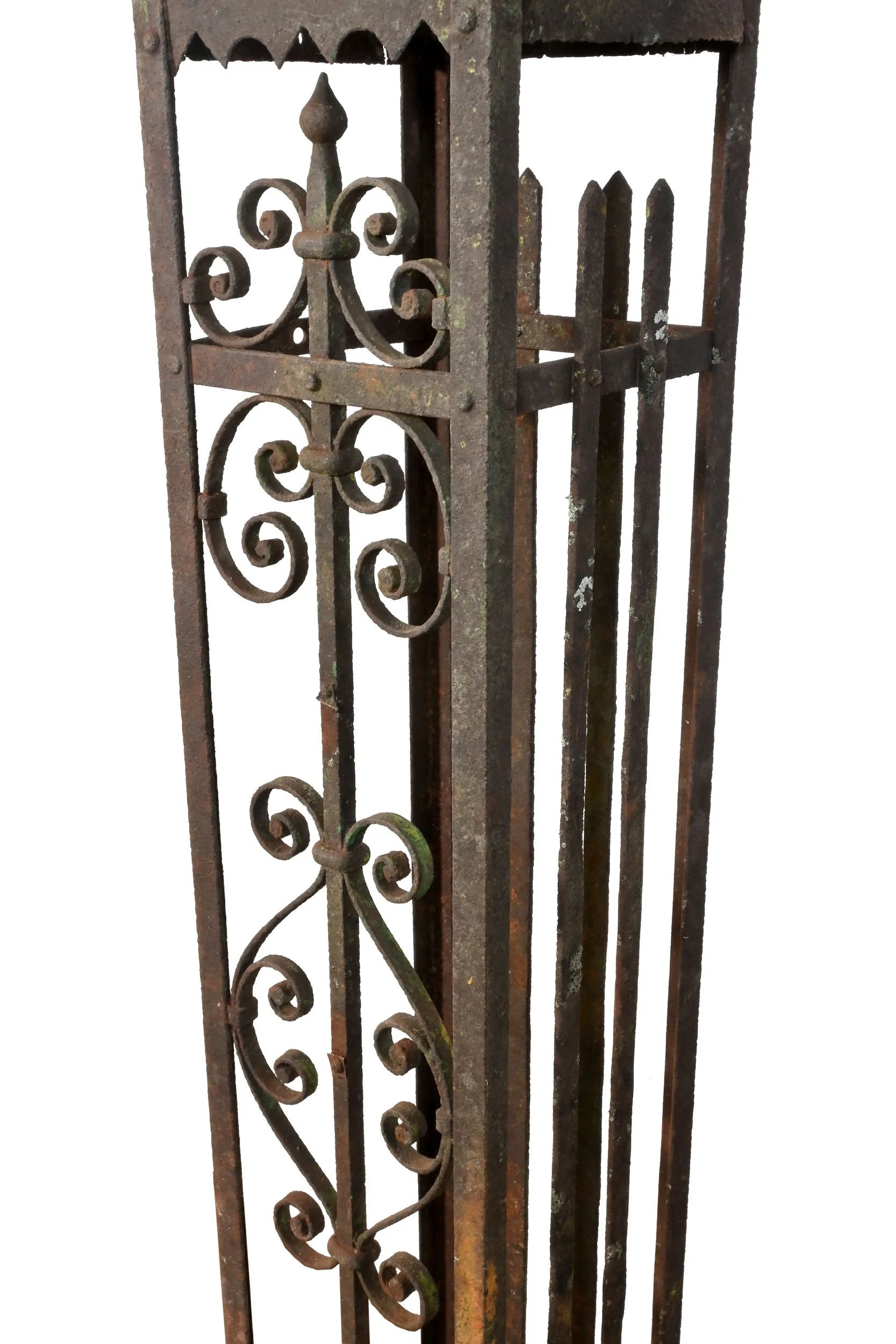 24034+wrought+iron+victorian+stanchion+posts+3.jpg