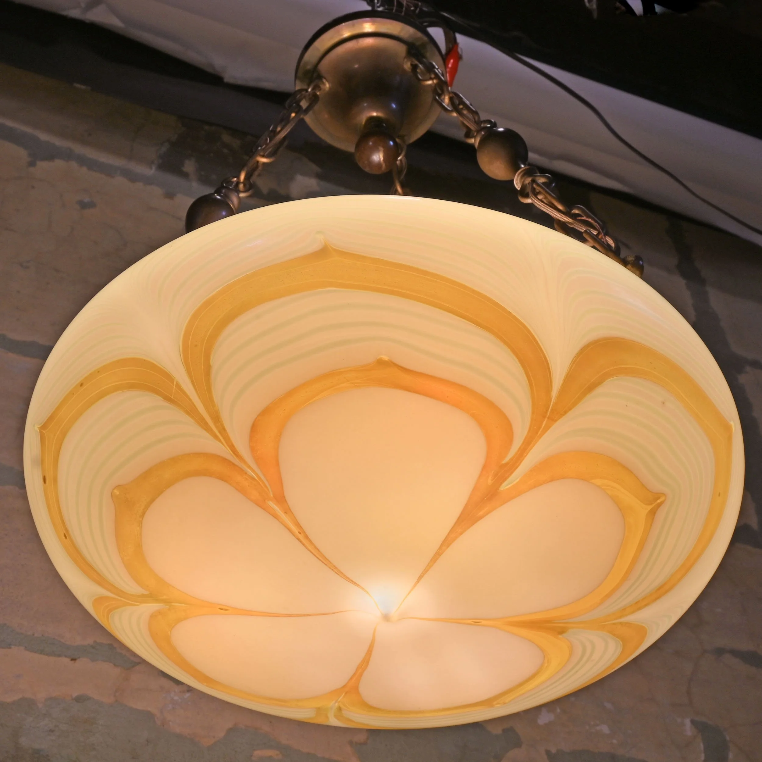 24090+large+pulled+feather+quezal+bowl+on+brass+fixture+3.jpg