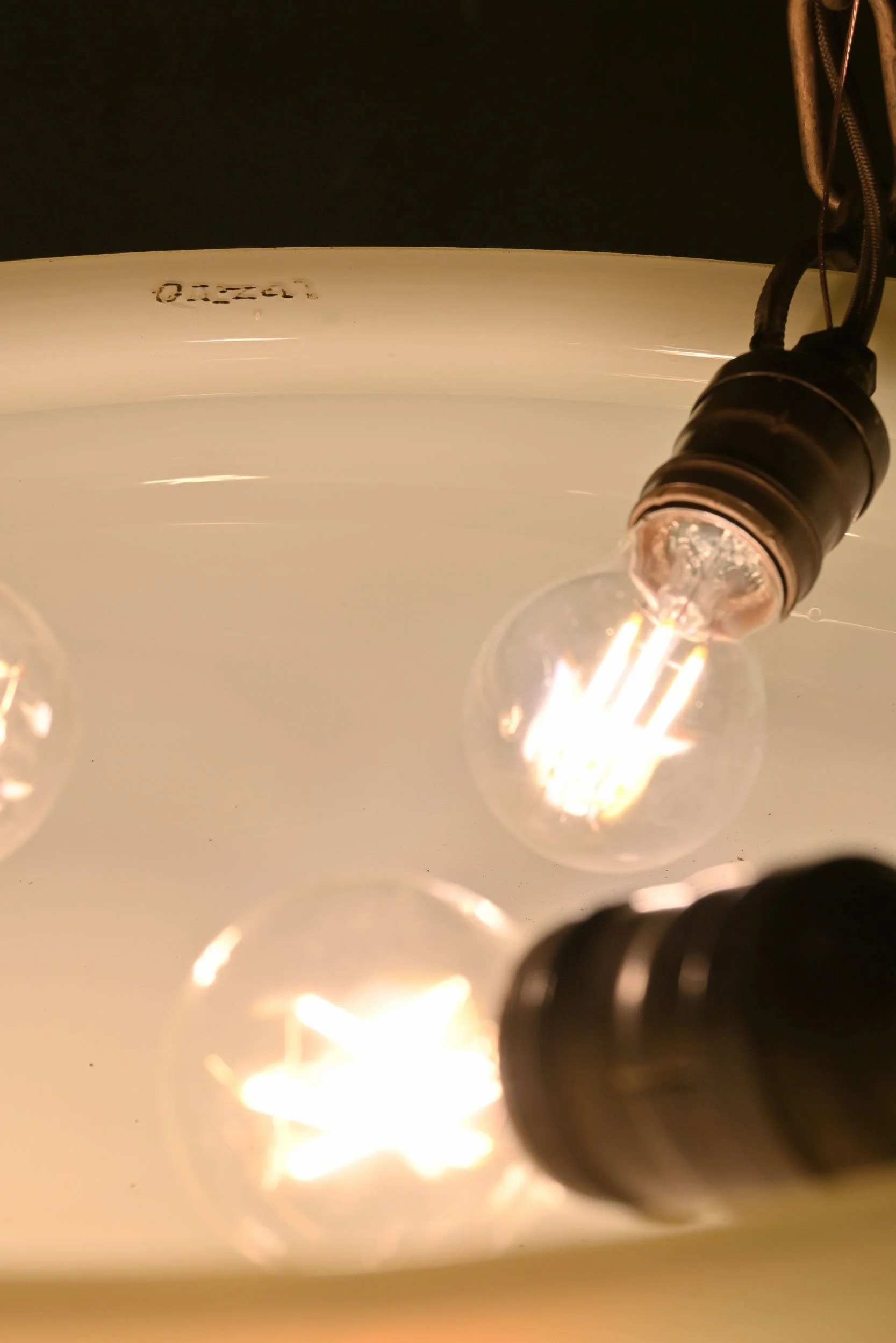 24090+large+pulled+feather+quezal+bowl+on+brass+fixture+4.jpg