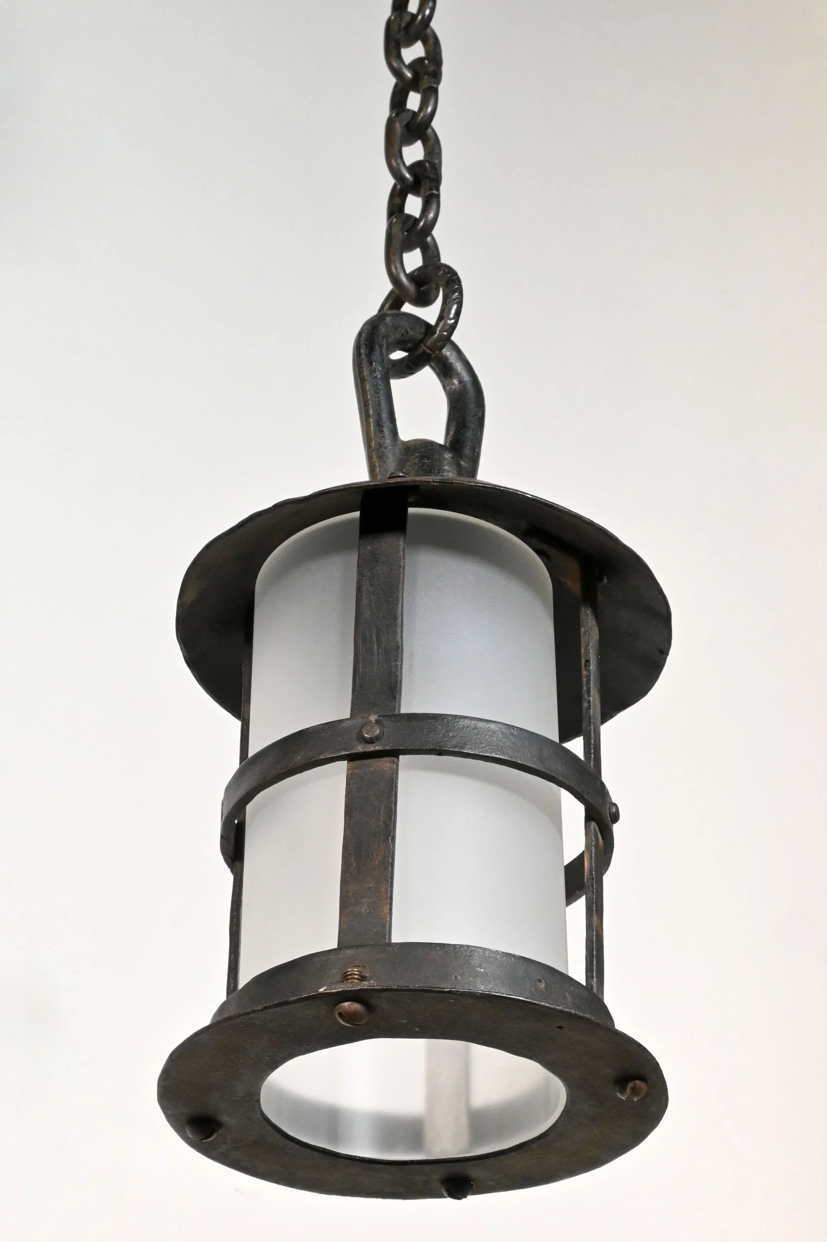 24123+cast+iron+exterior+cottage+pendant+with+frosted+glass+3.jpg
