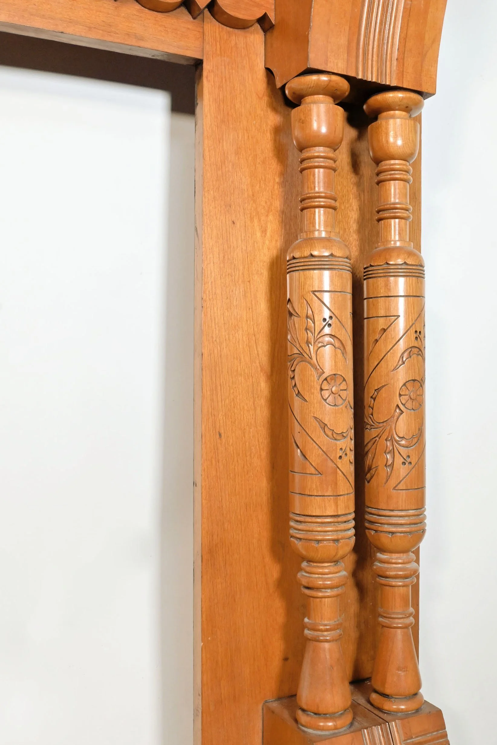24126+spoon+carved+maple+mantle+5.jpg