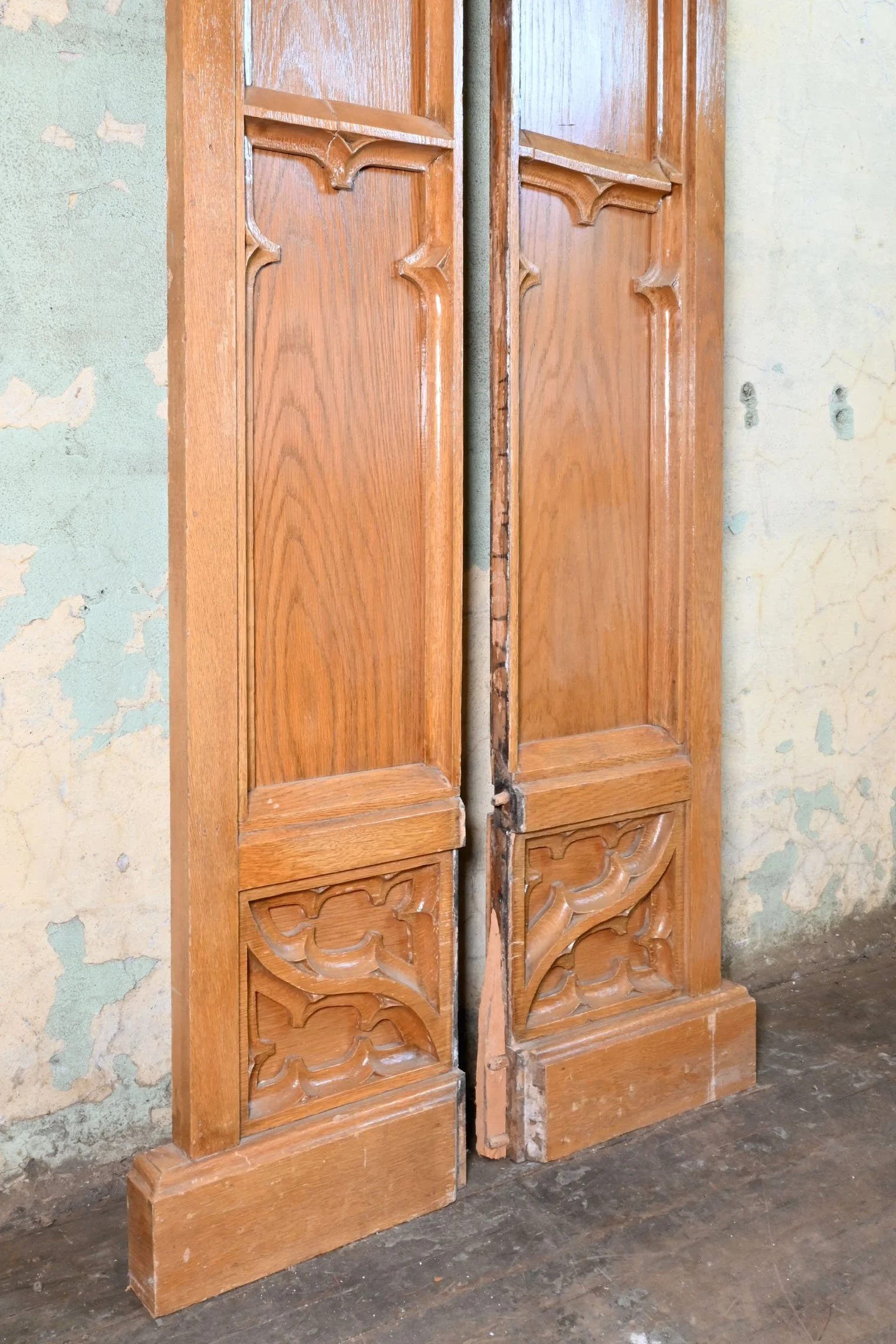 62874+pair+of+golden+oak+pilasters+3.jpg