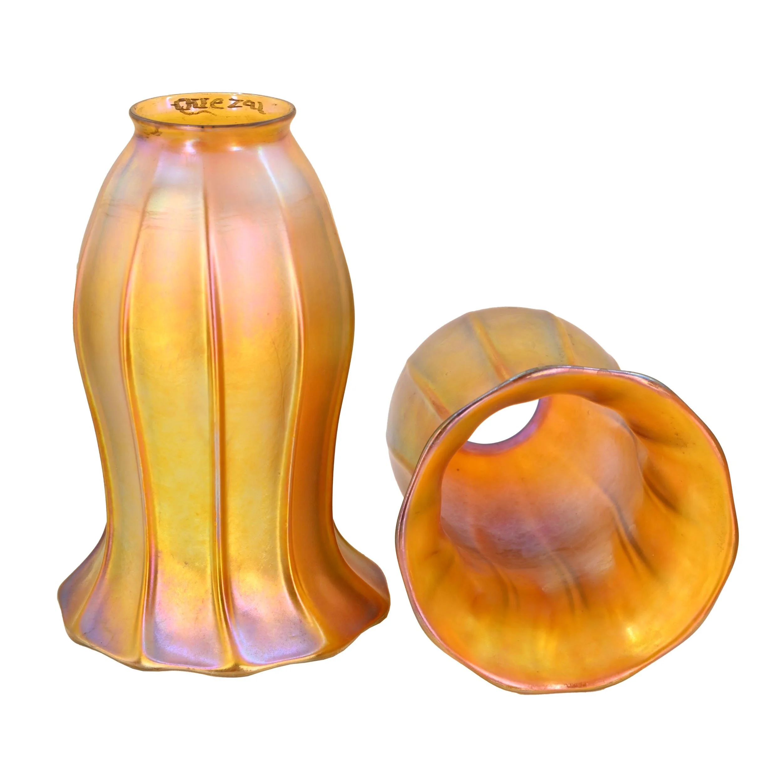 24124+tall+translucent+ribbed+aurene+quezal+shades+3.jpg