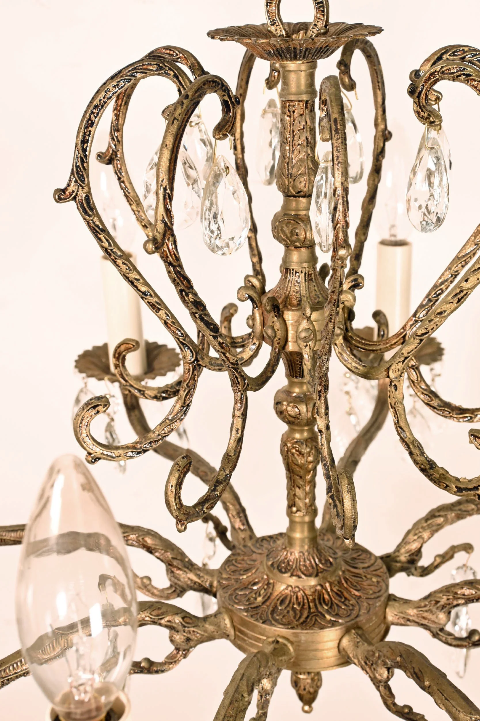 24219+muted+brass+eight+candle+spanish+chandelier+with+small+teardrops+3.jpg