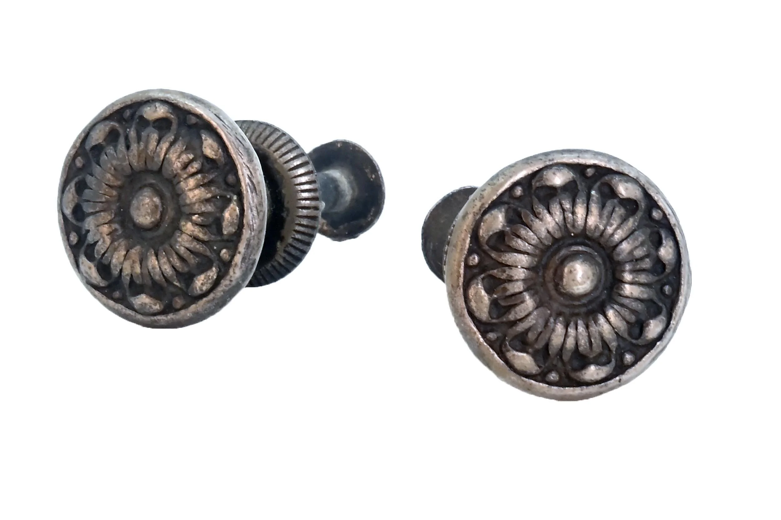 24266+round+nickel+plated+brass+pulls+1.jpg