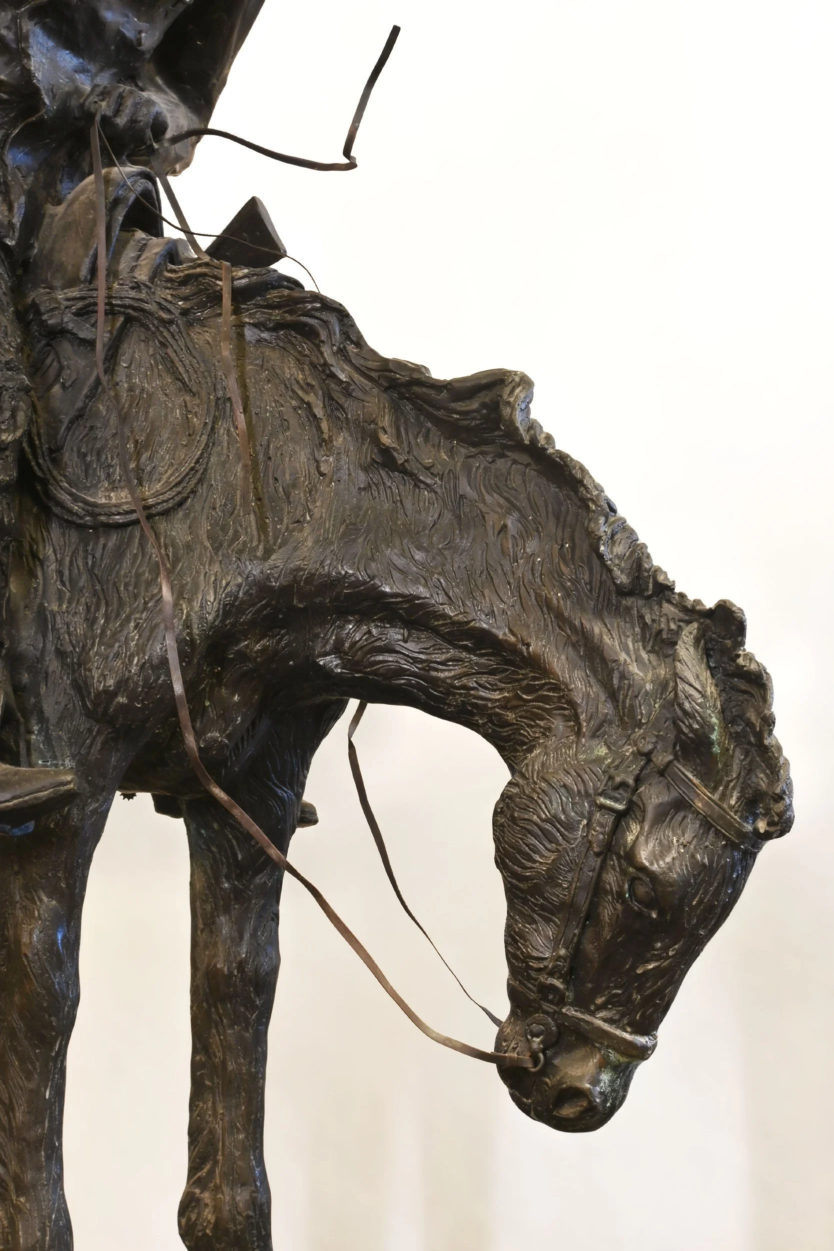 62871+norther+bronze+statue+3.jpg