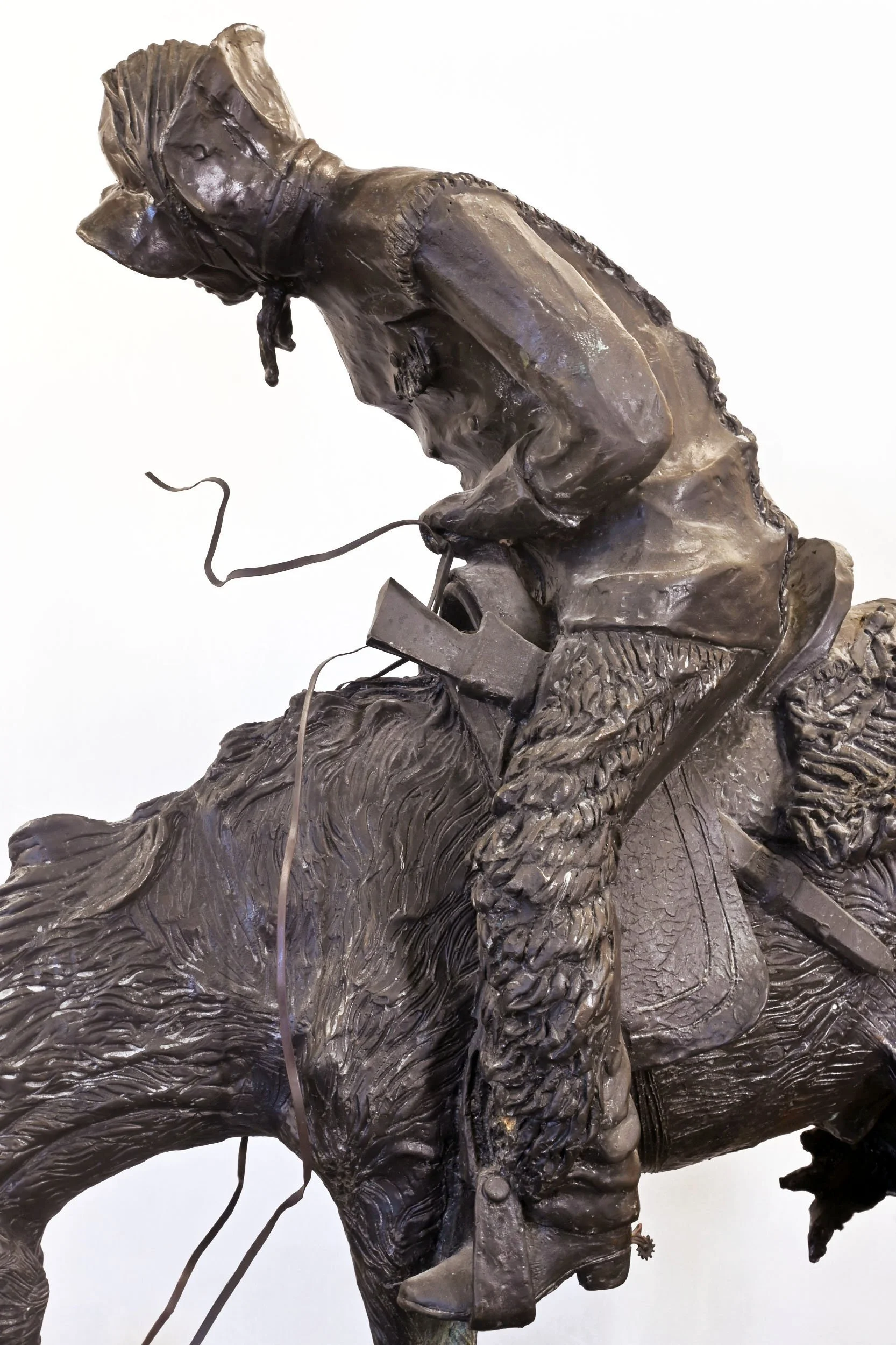 62871+norther+bronze+statue+6.jpg