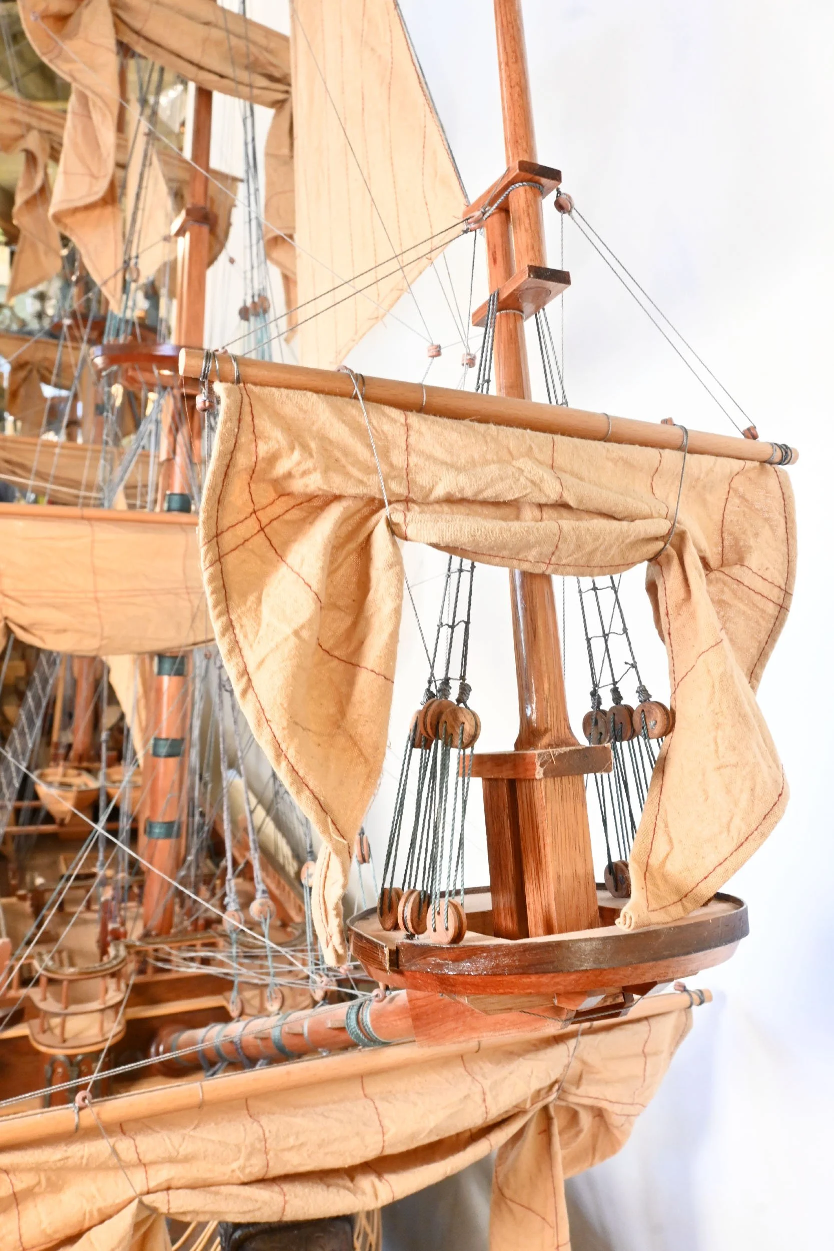 62866+san+filipe+oversized+model+ship+8.jpg