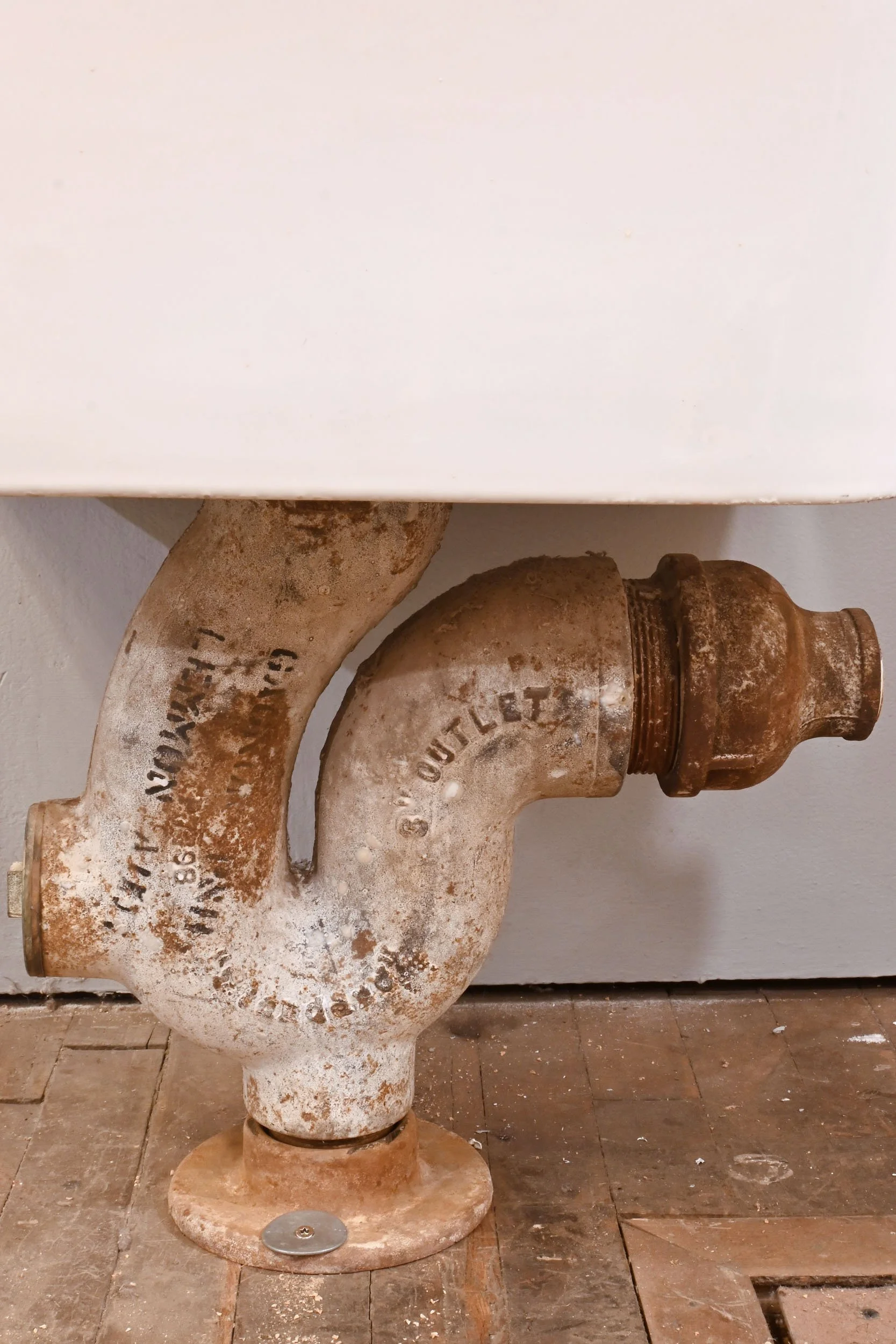 24246+standard+porcelain+utility+sink+5.jpg
