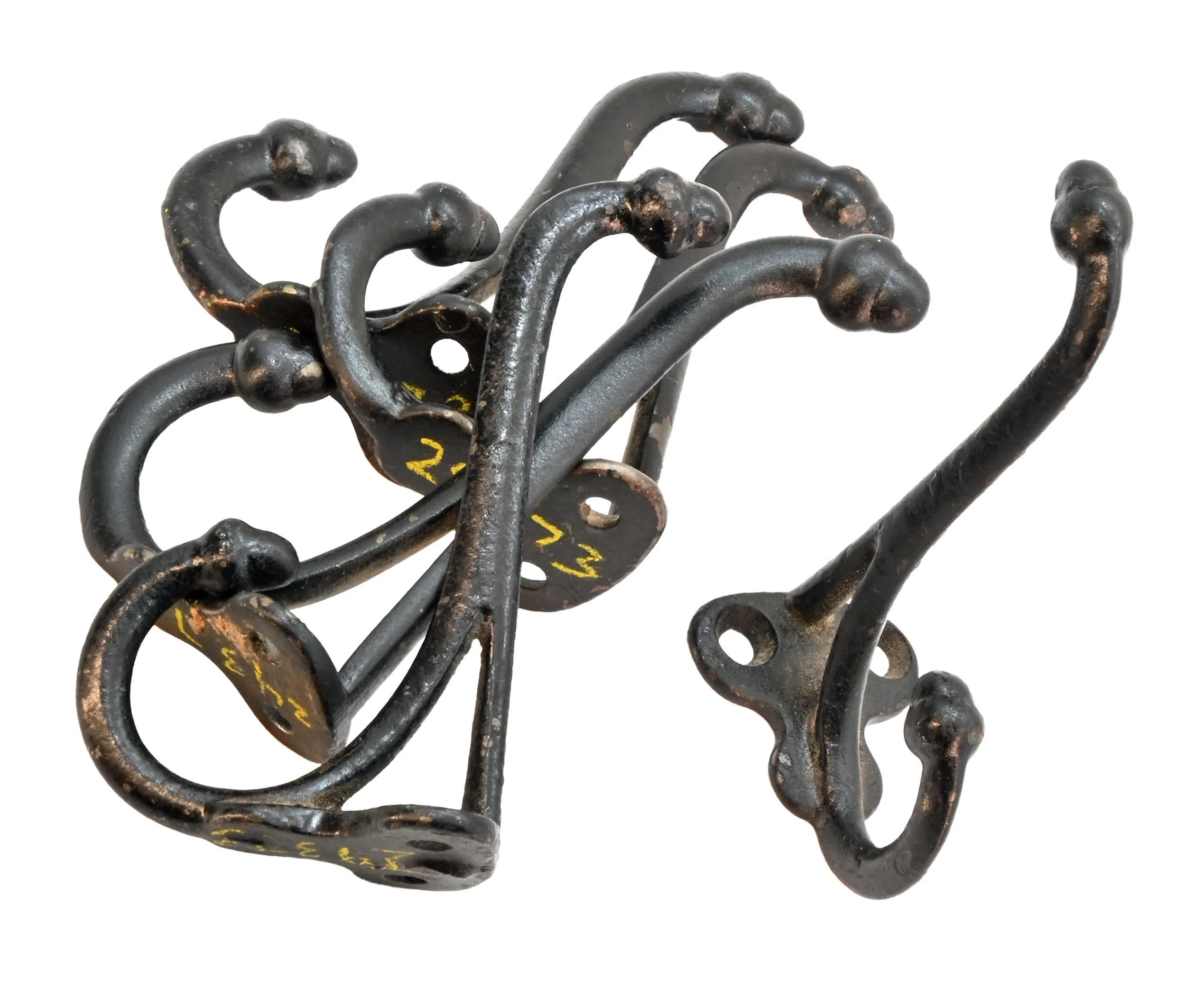 24373+black+acorn+hooks+1.jpg