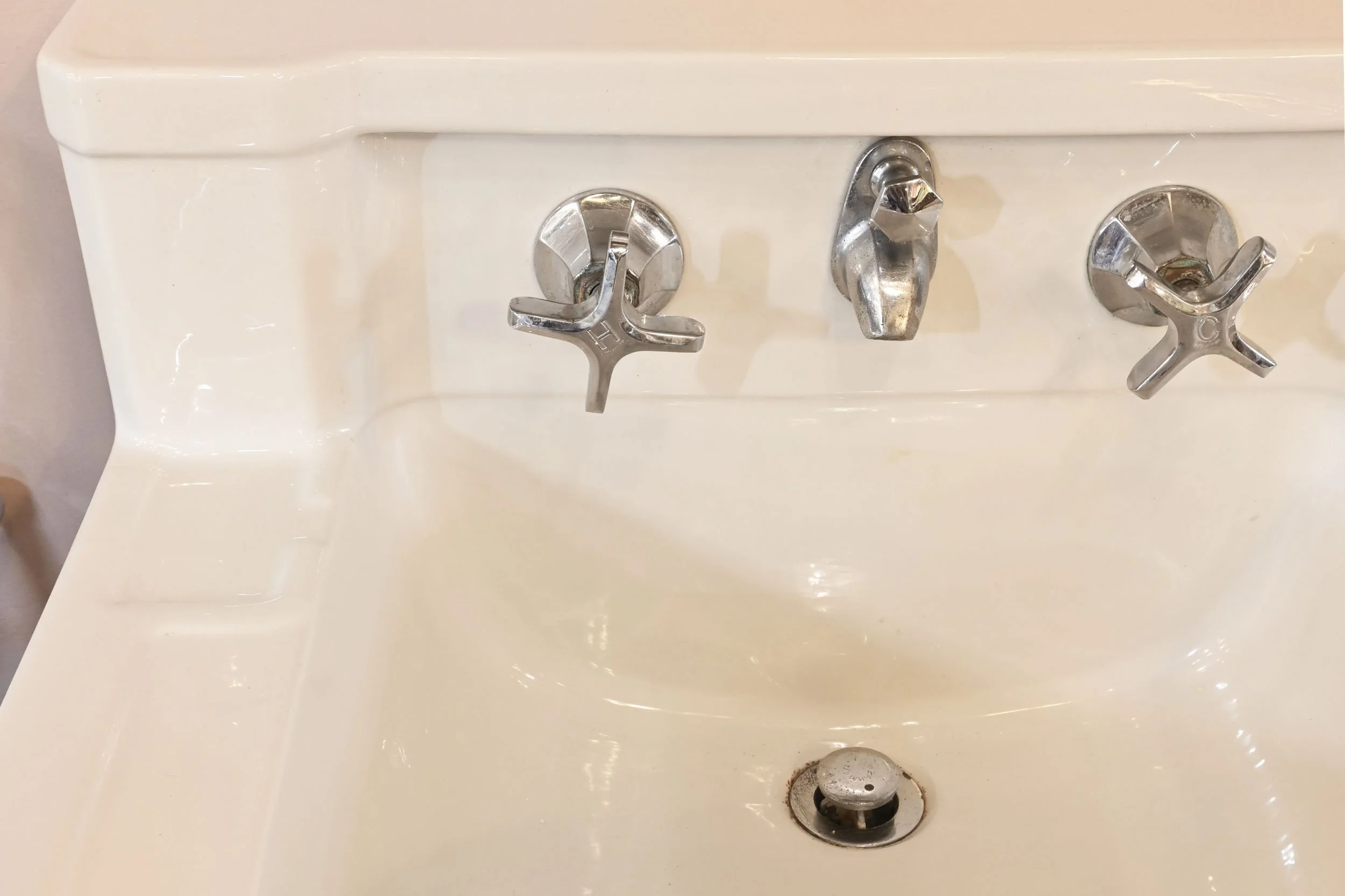 24376+Case+mfg+sink+3.jpg