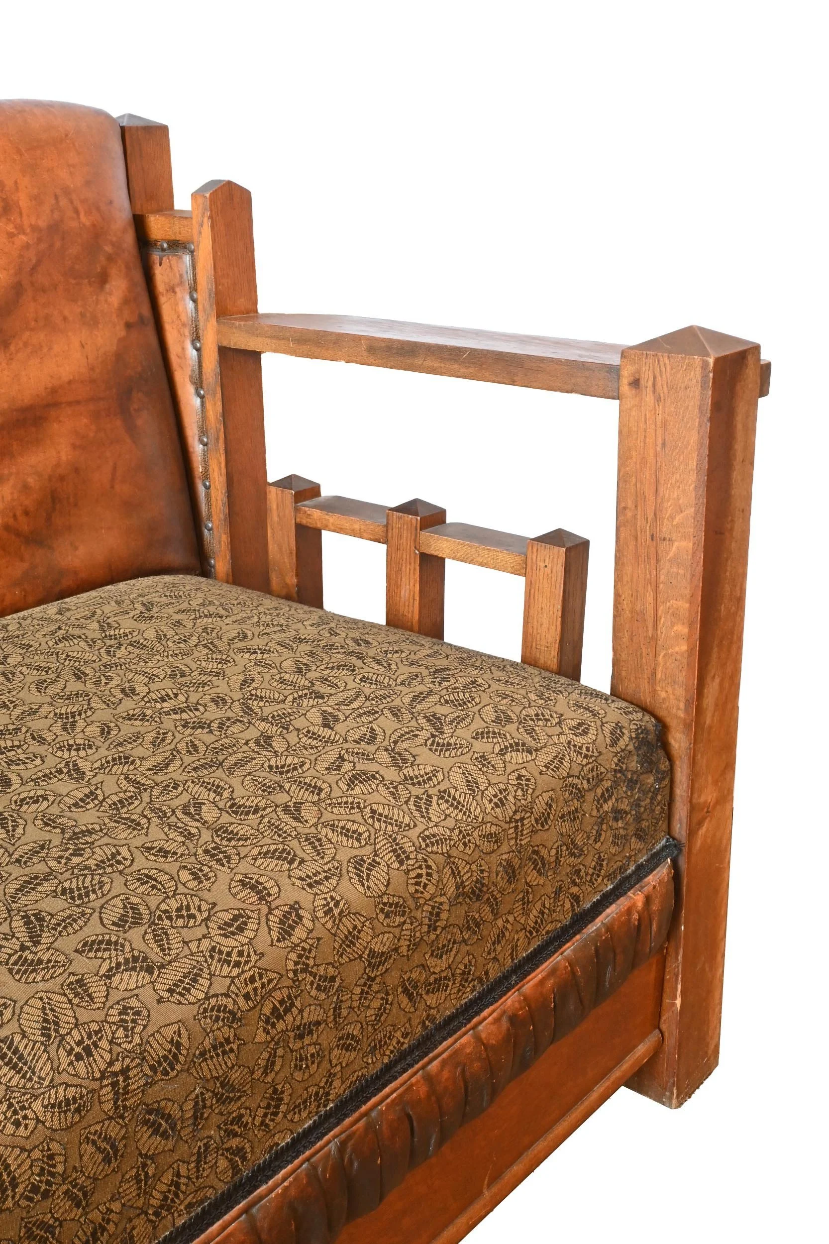 24522+arts+and+crafts+settle+with+original+leather+back+3.jpg