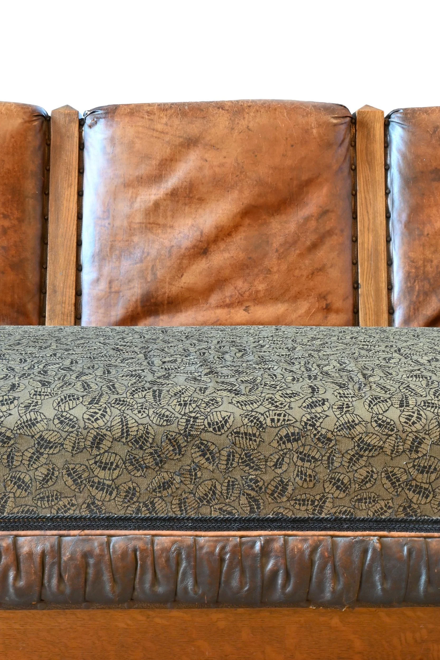 24522+arts+and+crafts+settle+with+original+leather+back+4.jpg