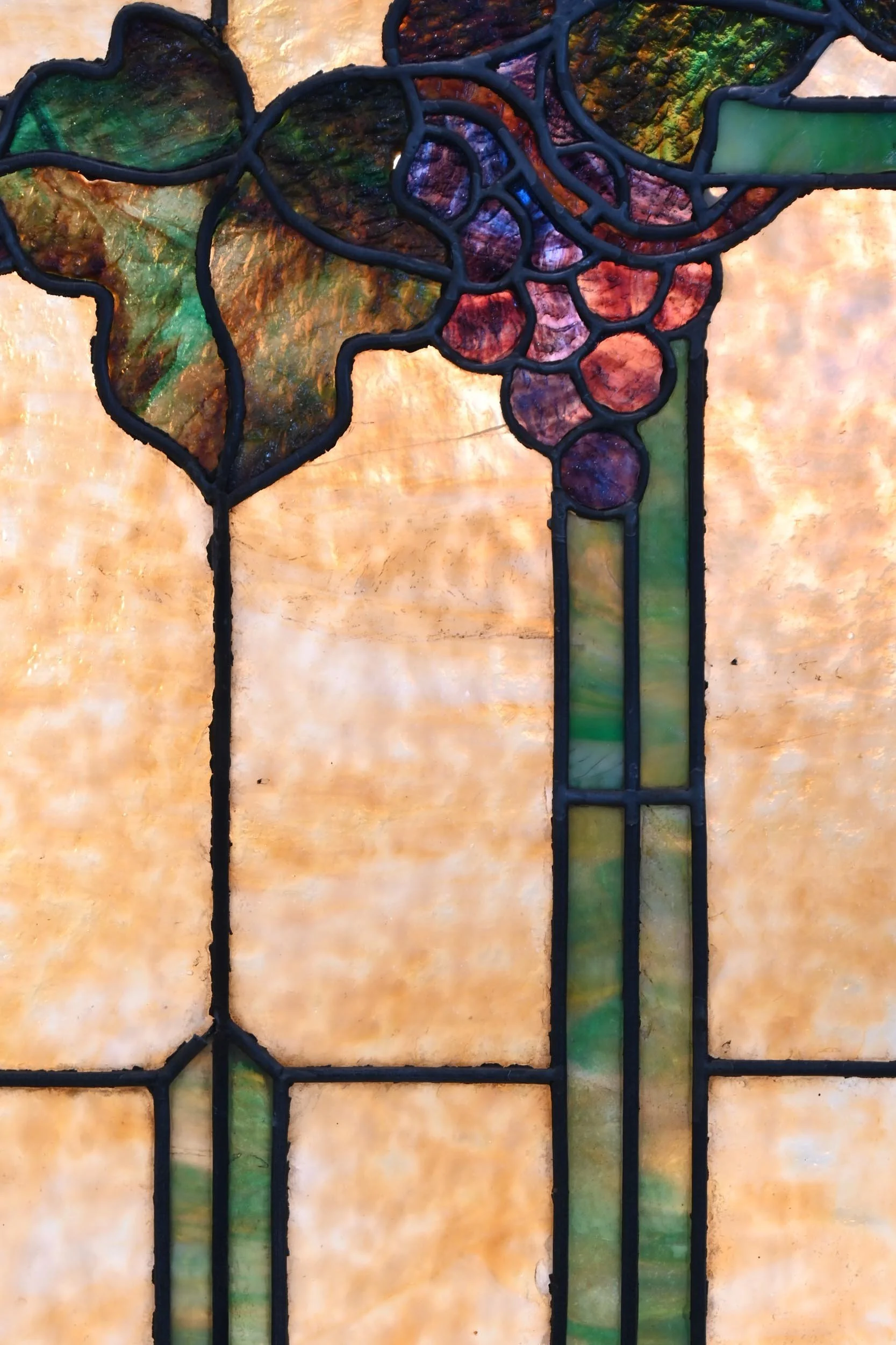 64435+vine+%26+grape+slag+stained+glass+4.jpg