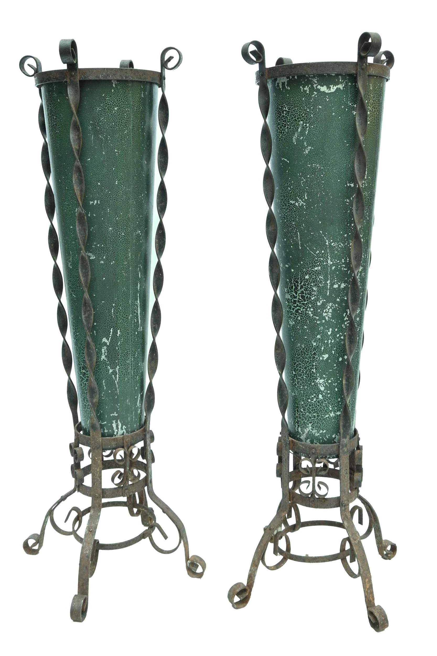 24824+planter+pair+green+metal+vase+1.jpg