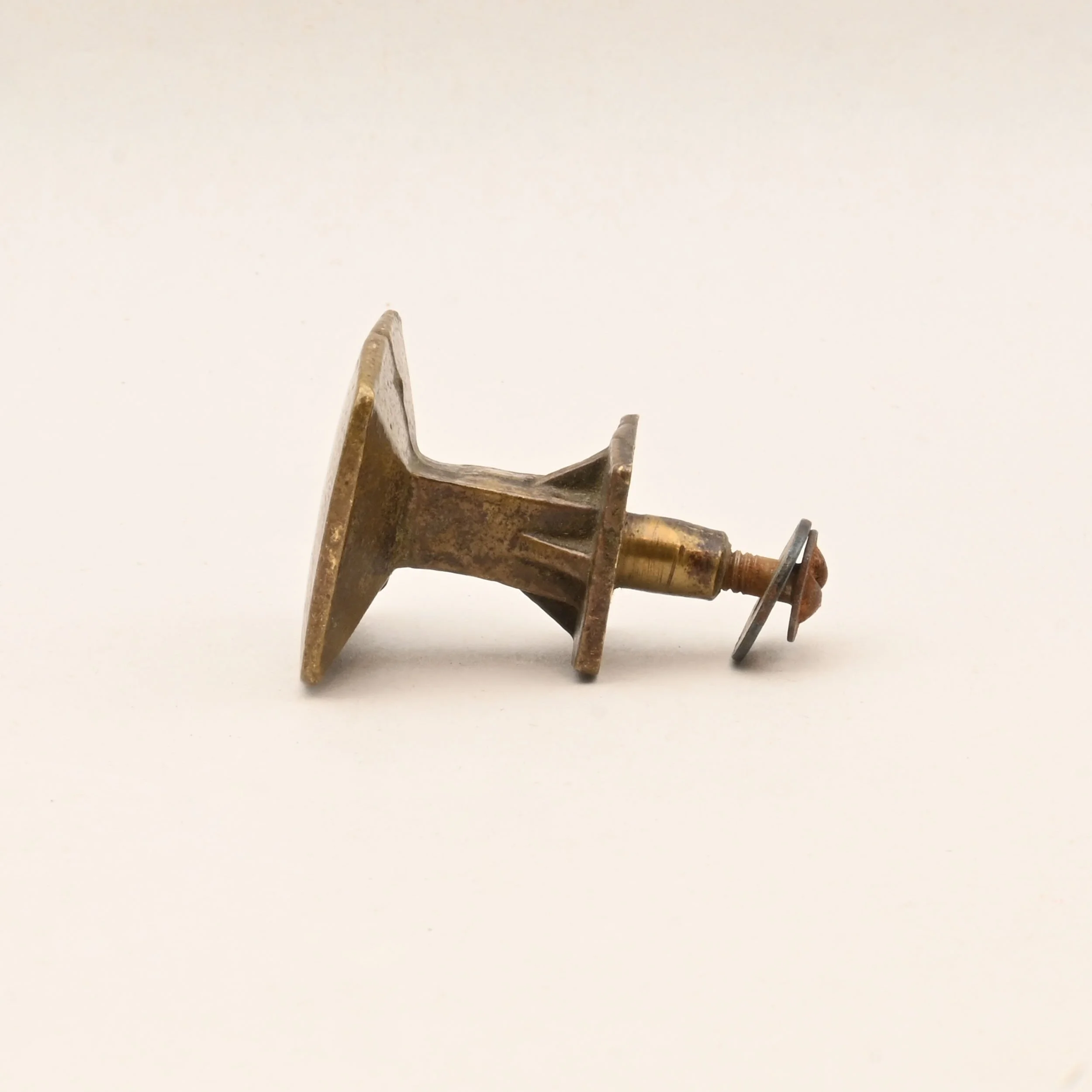 24872+cast+brass+mission+style+square+cabinet+knobs+2.jpg