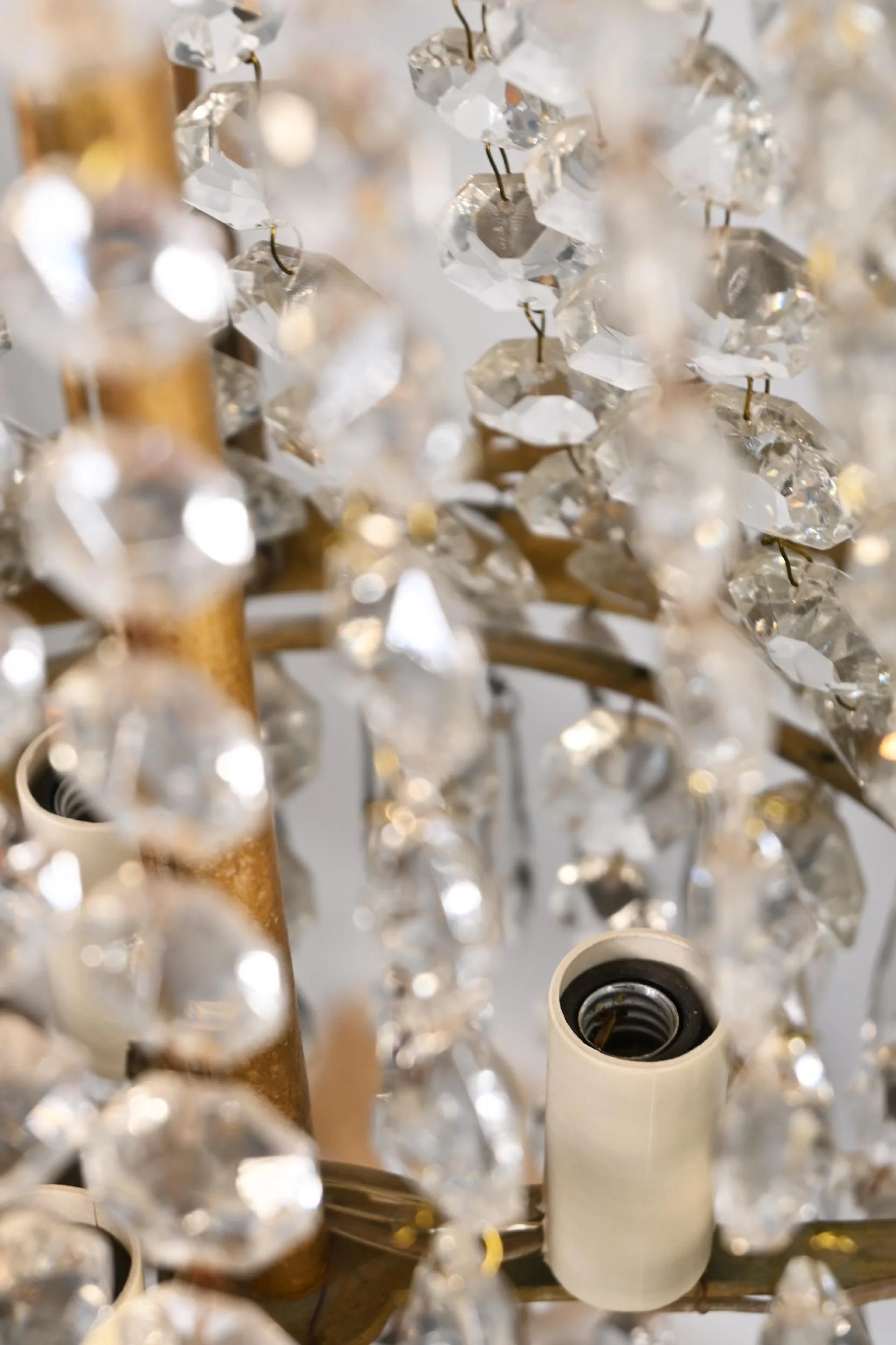 24924+cast+brass+hollywood+six+candle+regency+spanish+brass+crystal+chandelier+6.jpg