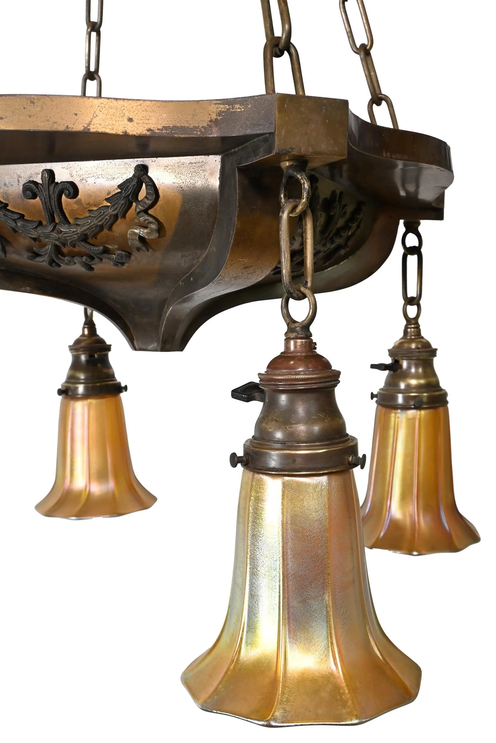 25040+brass+chain+pan+4+shade+1.jpg