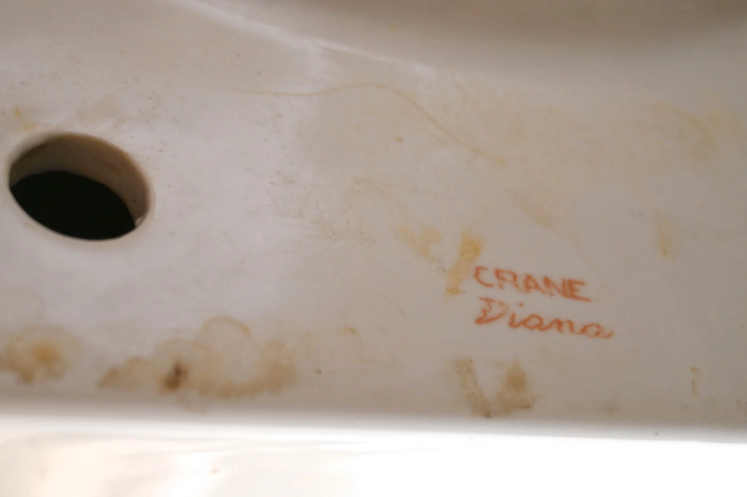 25130+crane+diana+porcelain+sink+with+no+towel+bars+7.jpg