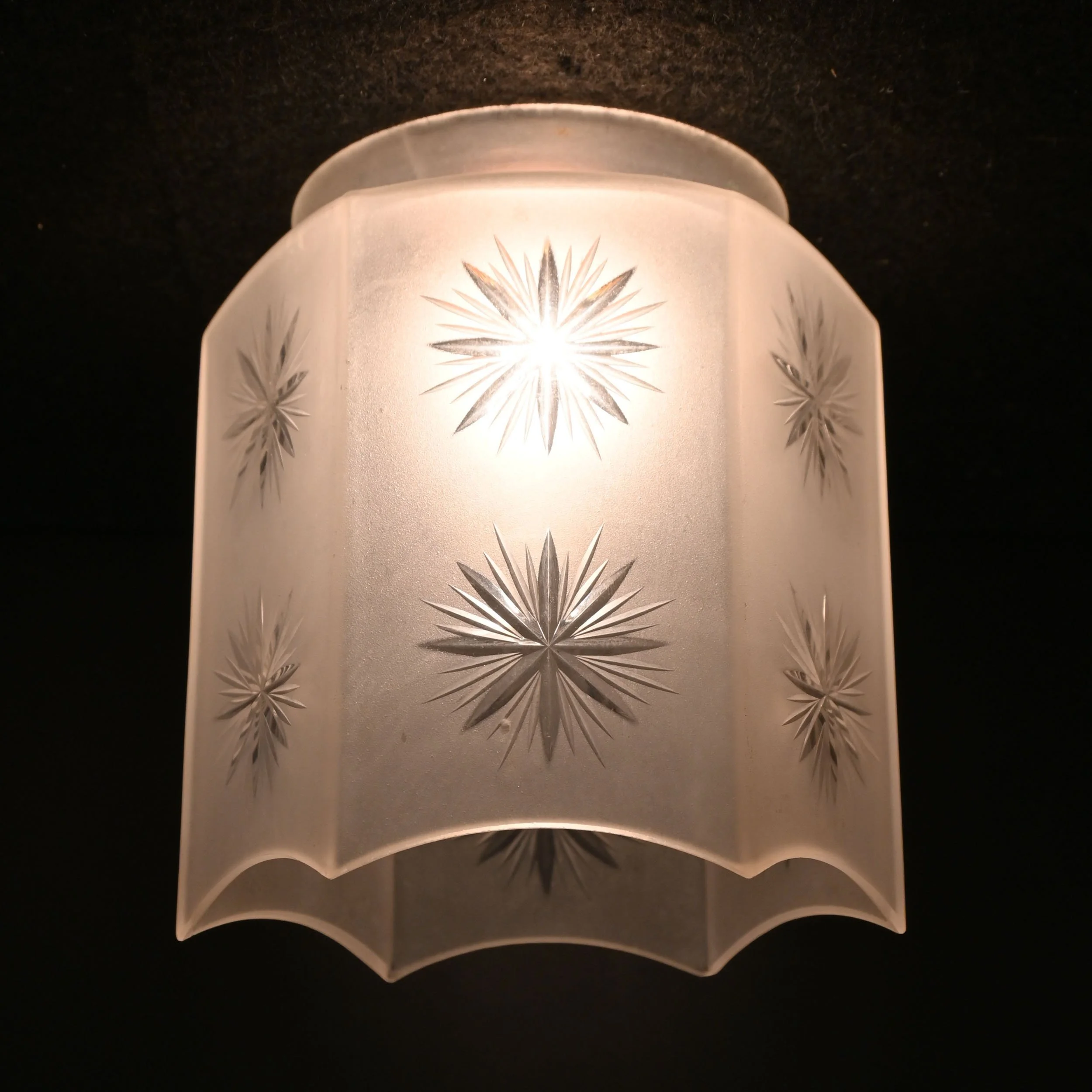 26037+hexagonal+frosted+shade+with+etched+star+3.jpg