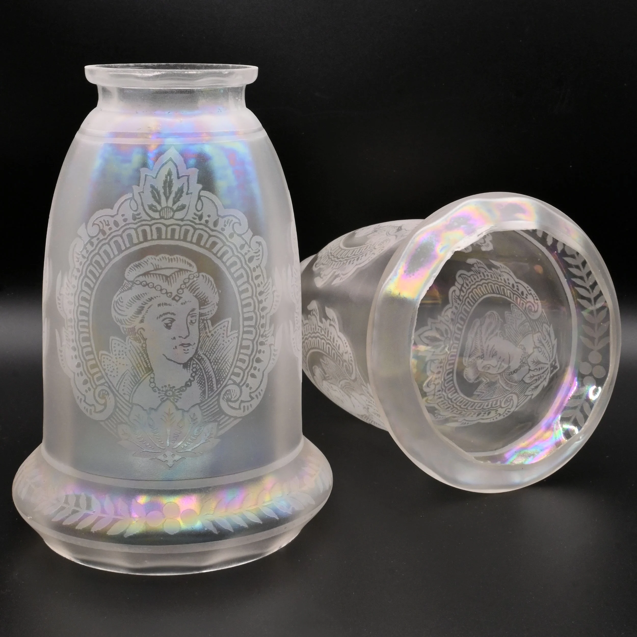 26062+iridescent+frosted+shade+with+etched+portrait+1.jpg
