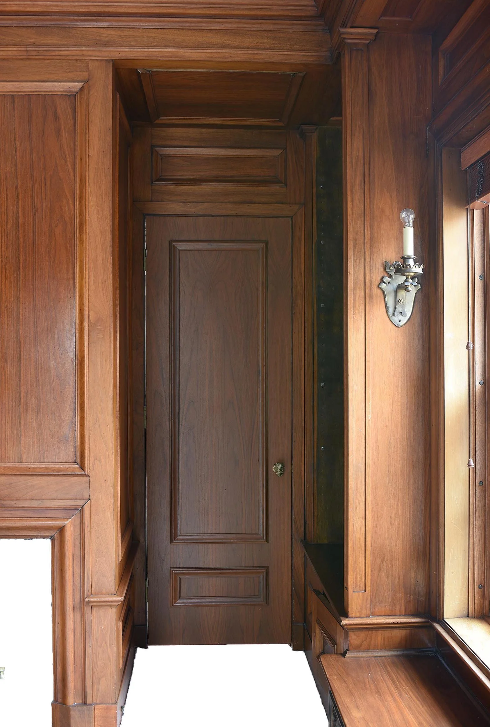 maher-sidedoor+2025.jpg