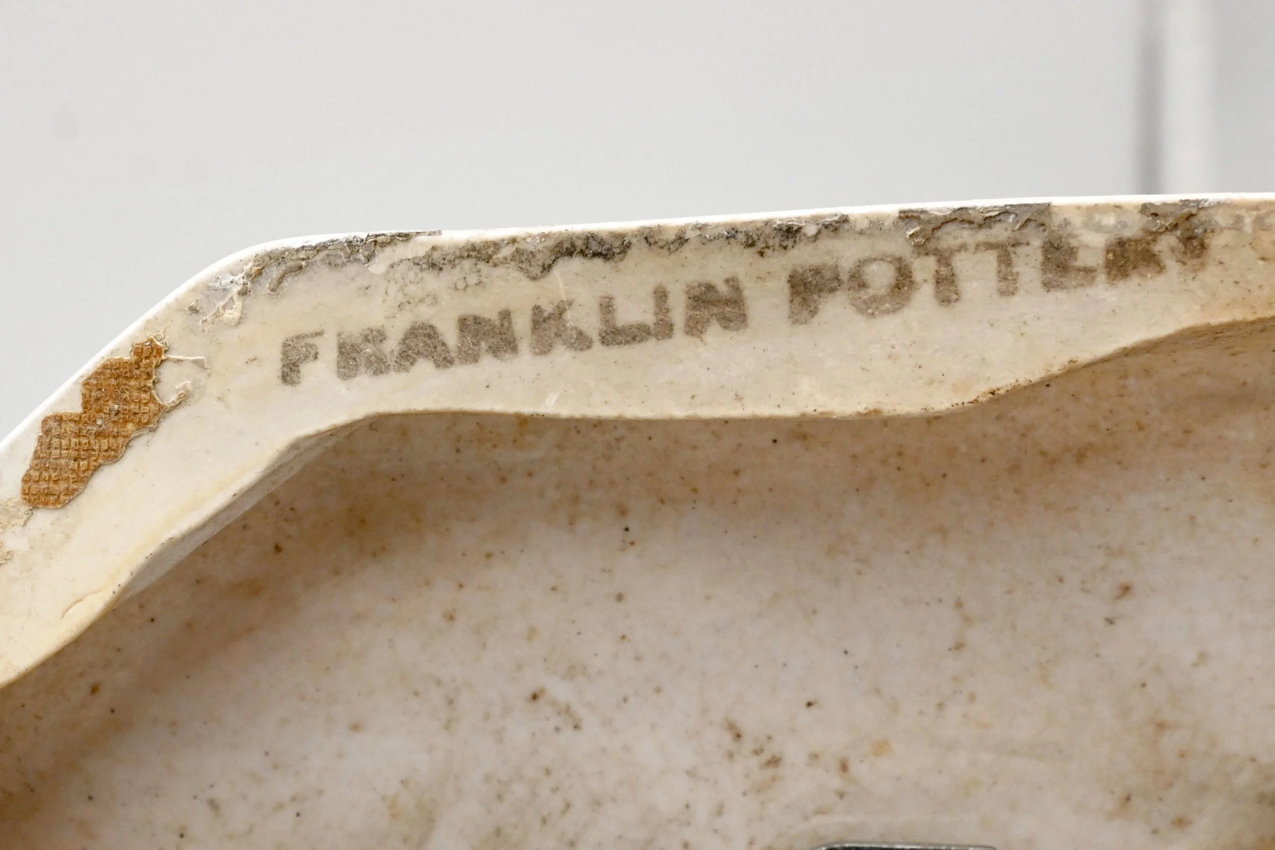 62256+franklin+pottery+porcelain+bare+bulb+sconce+5.jpg