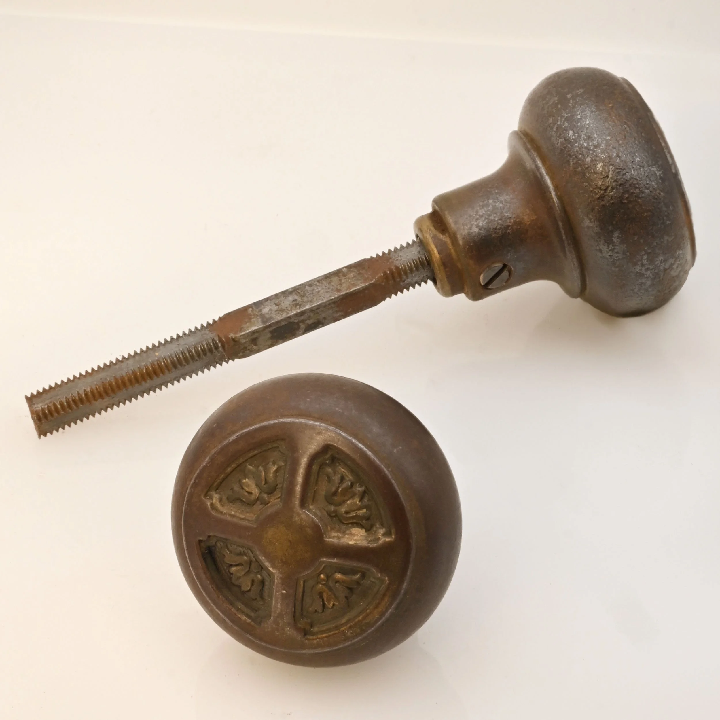 25229+knob+and+plate+set+need+to+check+material+2.jpg