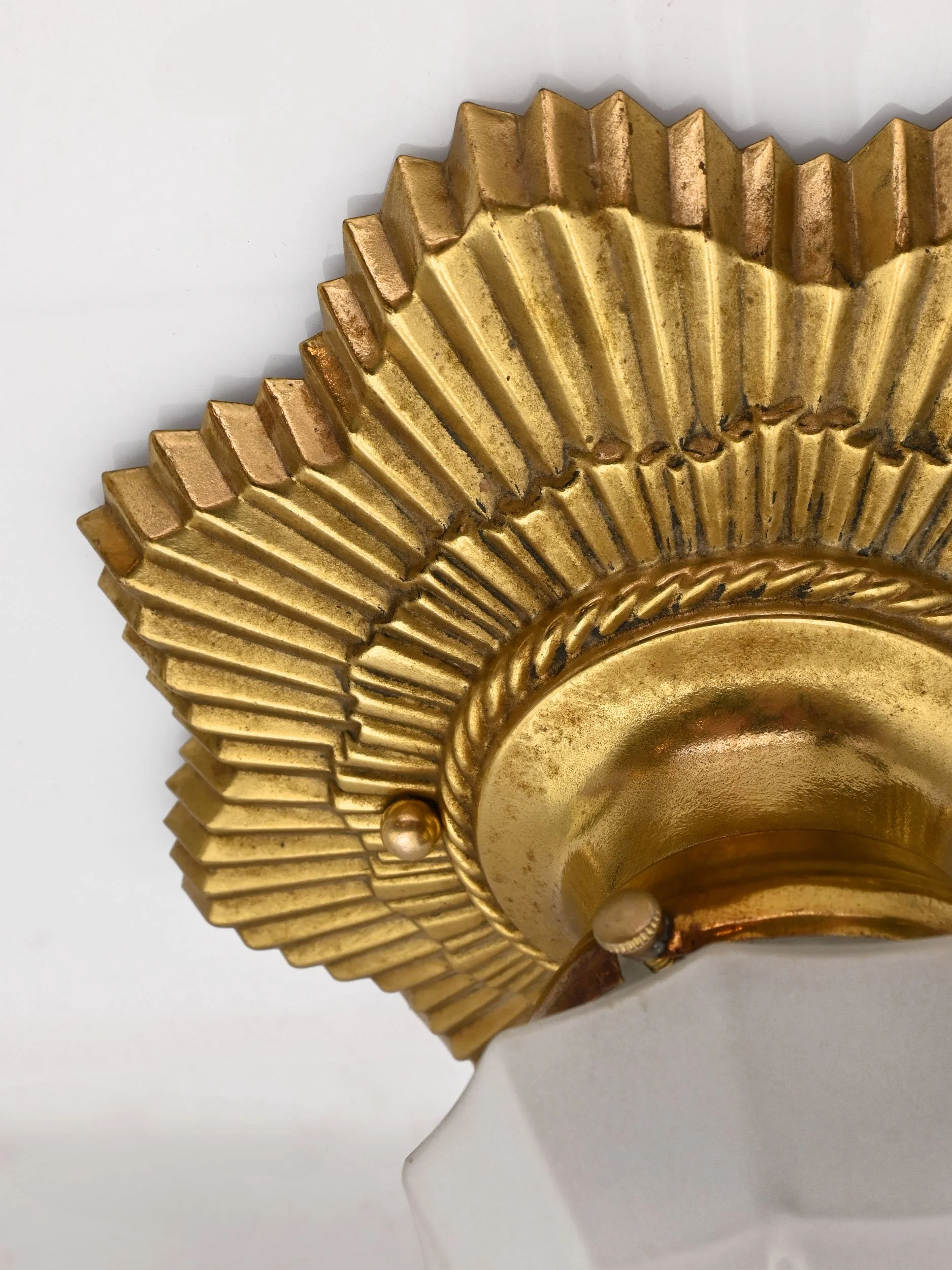 25334+brass+starburst+flushmount+with+geometric+frosted+shade+3.jpg